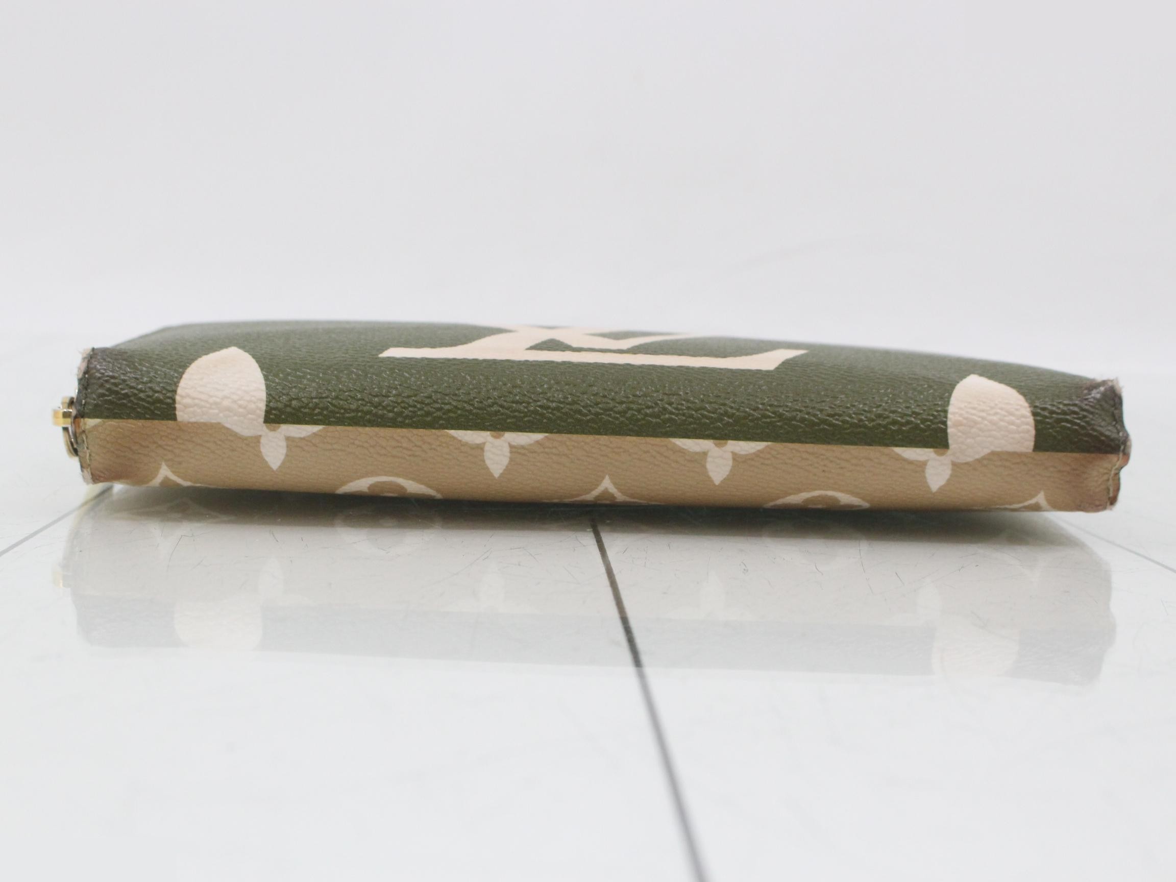 Monogram Giant Zippy Wallet — view 3