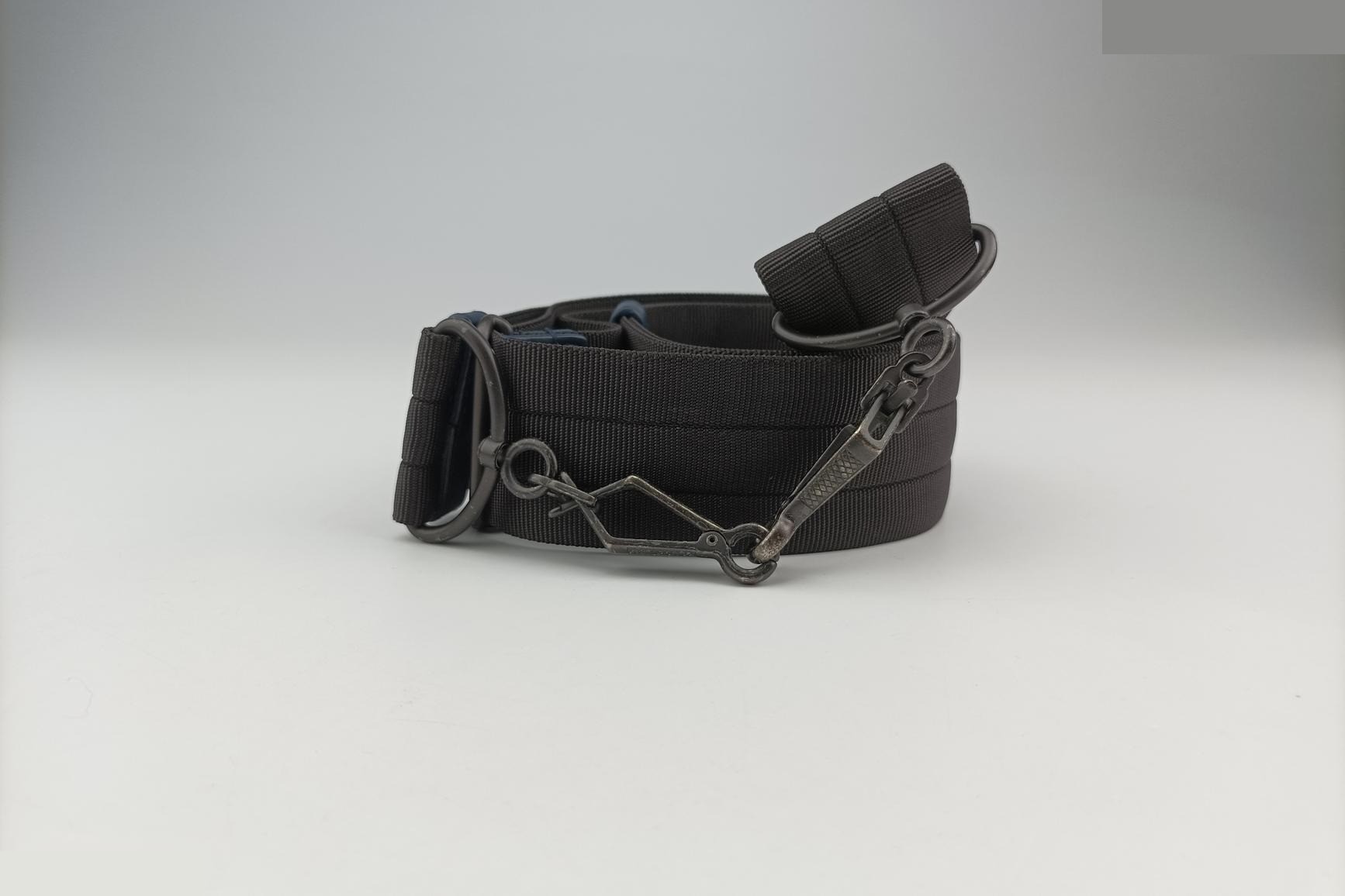 Intrecciato lambskin, blue x black — view 11