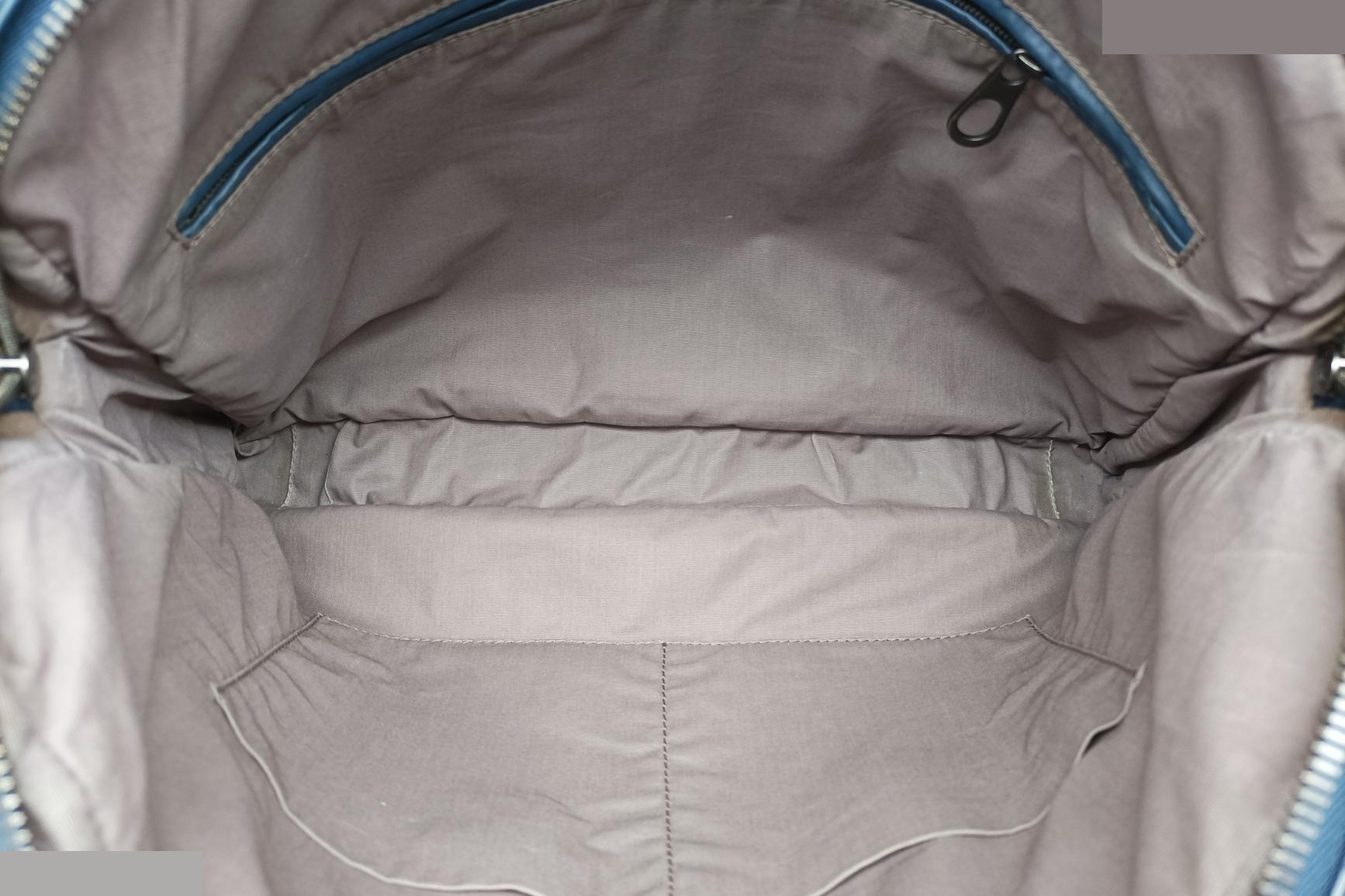 Intrecciato lambskin, blue x black — view 6