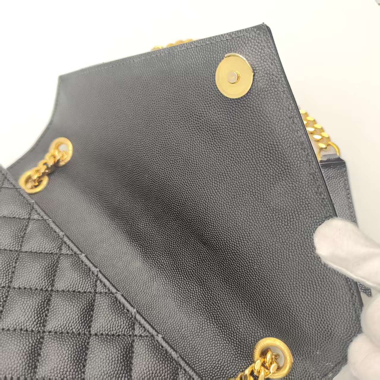 【*Shipped from: China*】SAINT LAURENT Envelope Leather Shoulder Bag — view 8