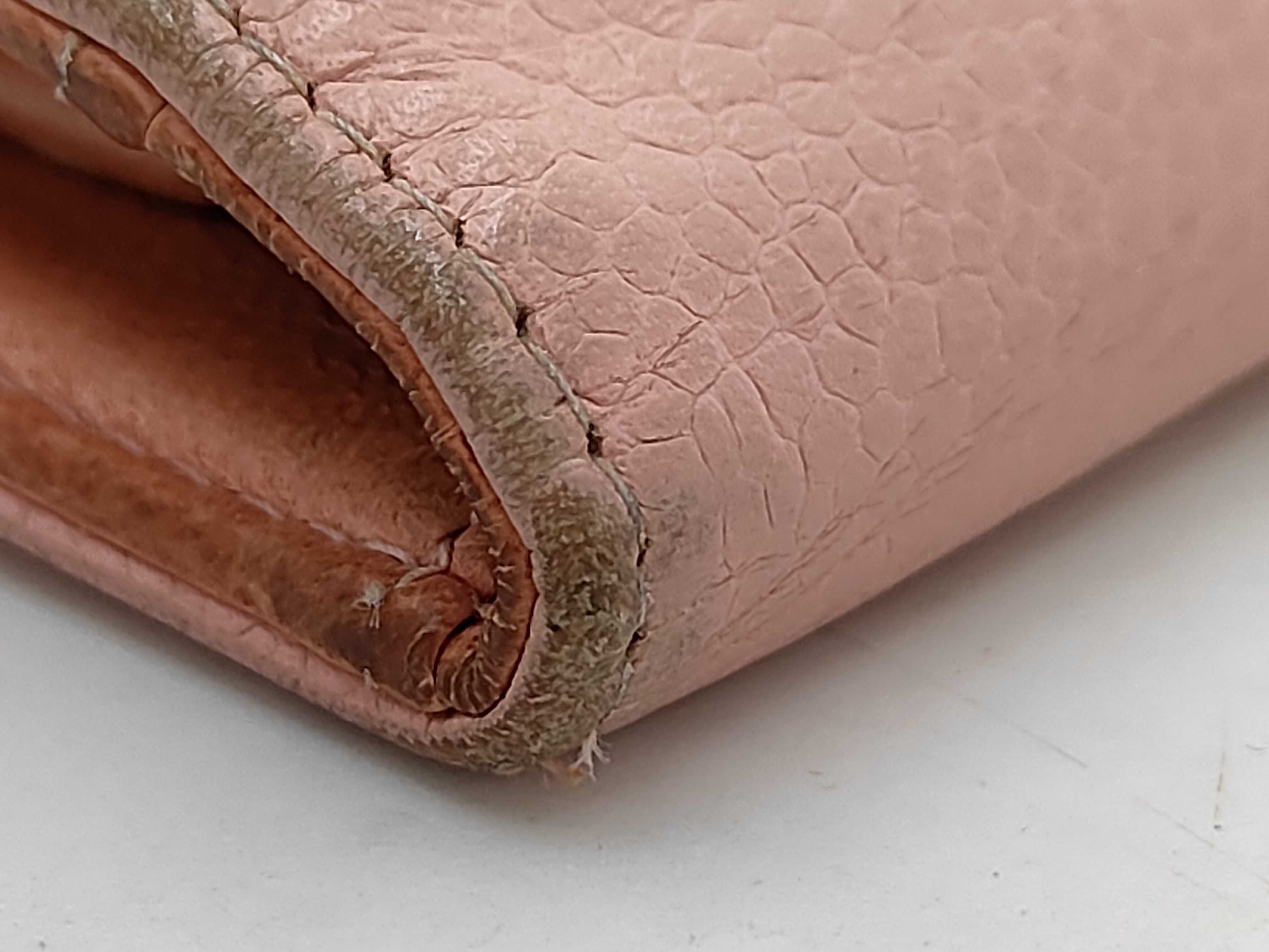 bi-fold long wallet, light pink, serial number 9 series wallet — view 3