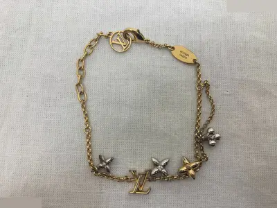 Bracelet, wrist circumference approximately 20 cm