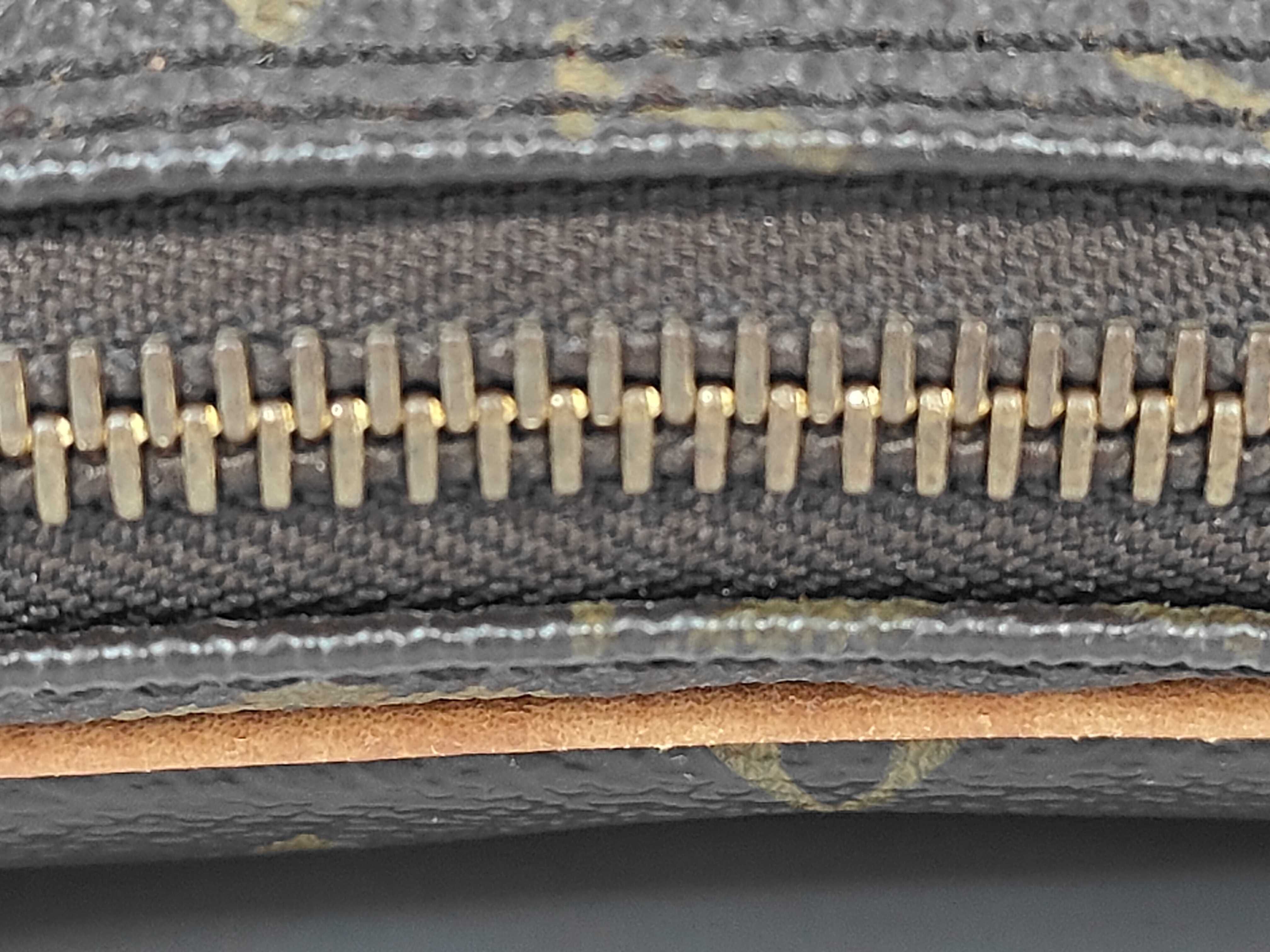 Monogram LV M51825 881TH Second Bag — view 3