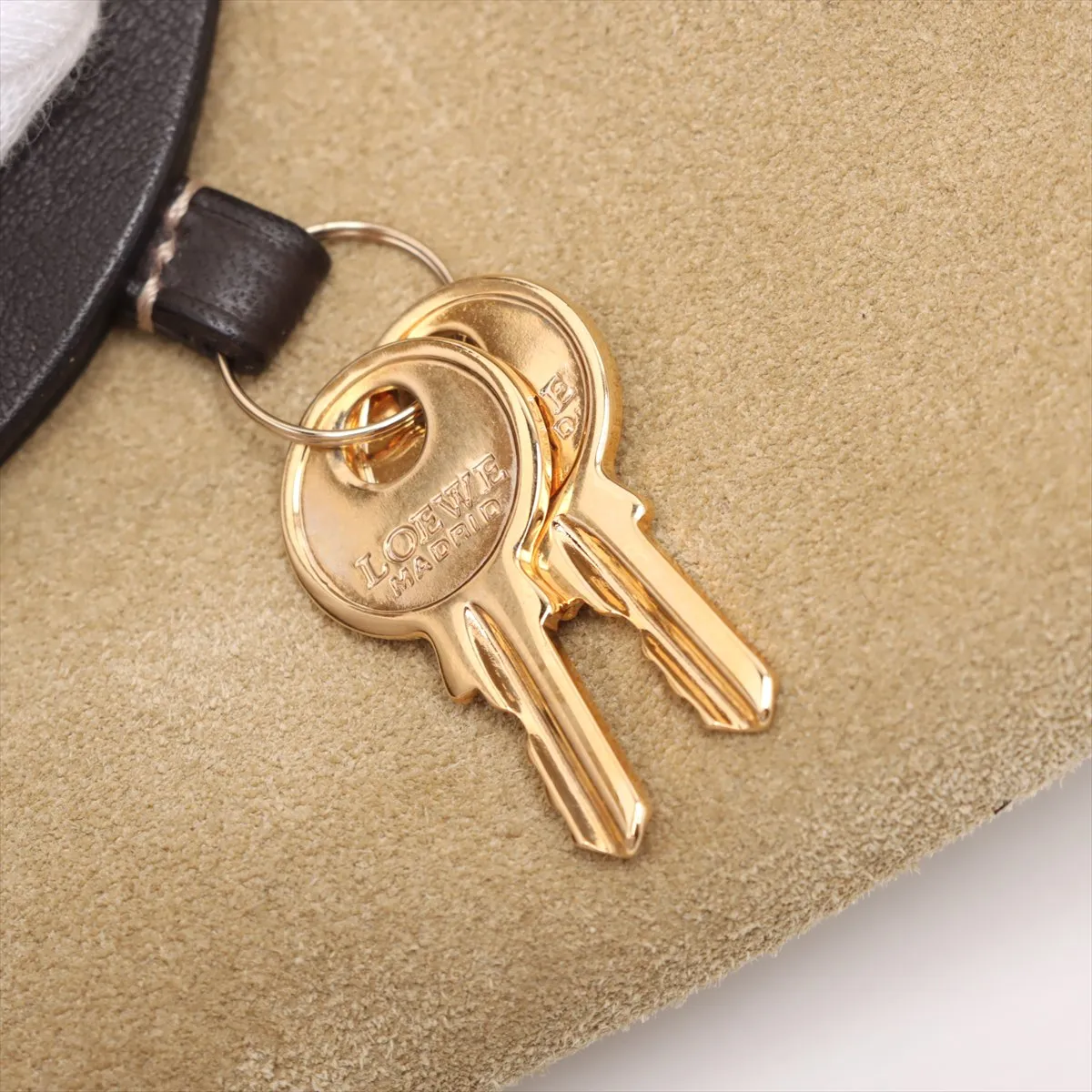 Amazona 50 Suede Handbag Beige x Brown — view 13