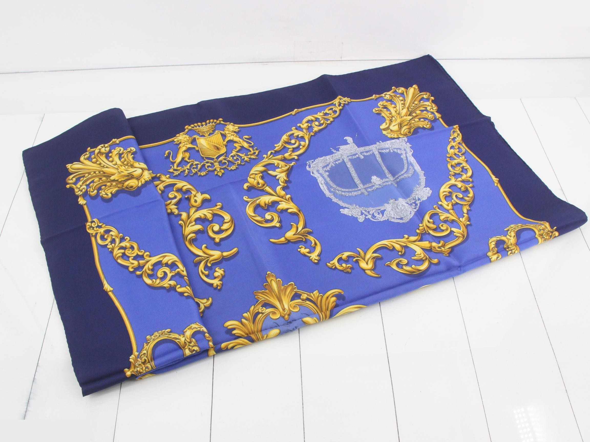 Blue scarf — view 3