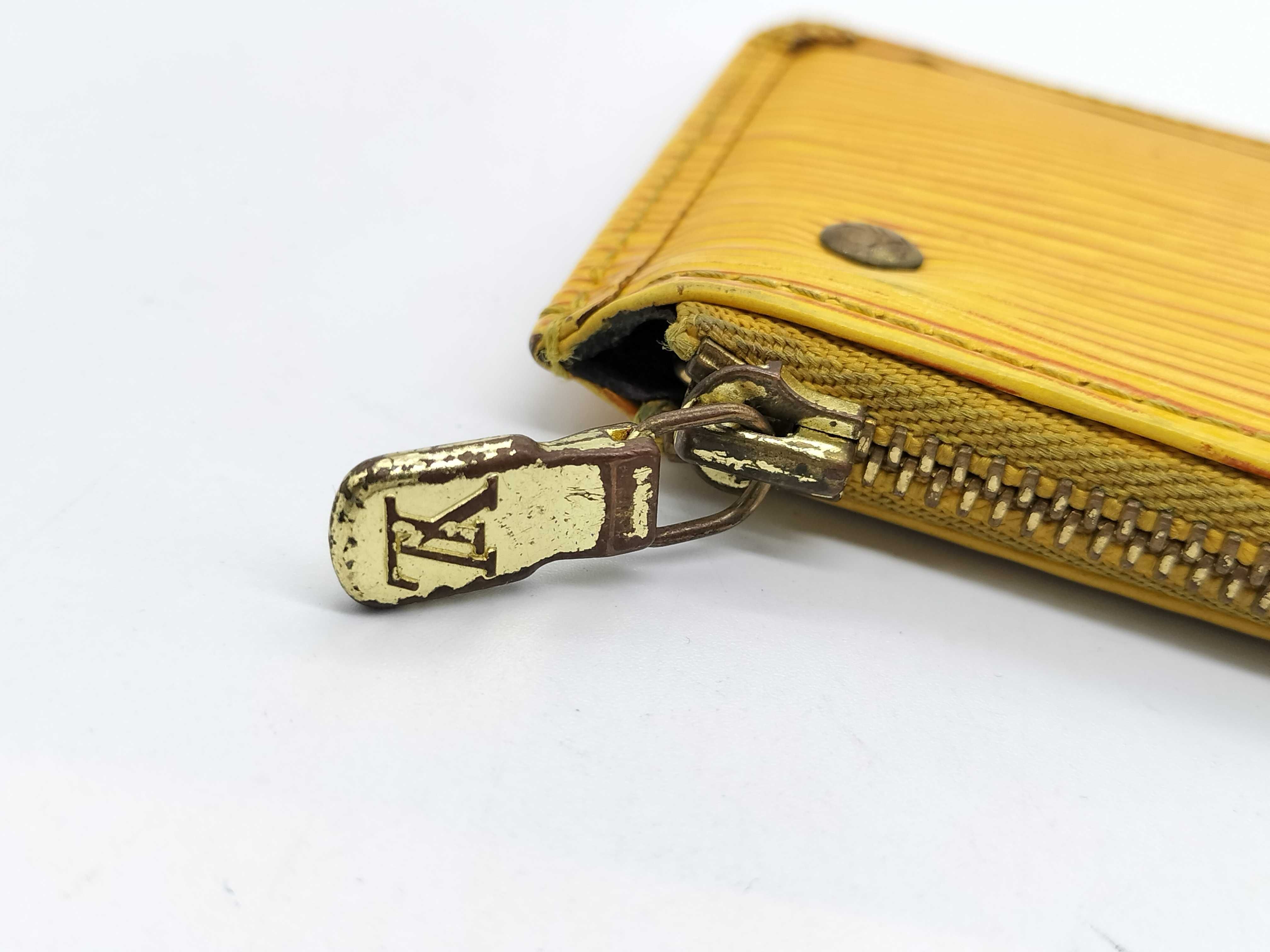 Epi Pochette Clé Coin Case — view 7