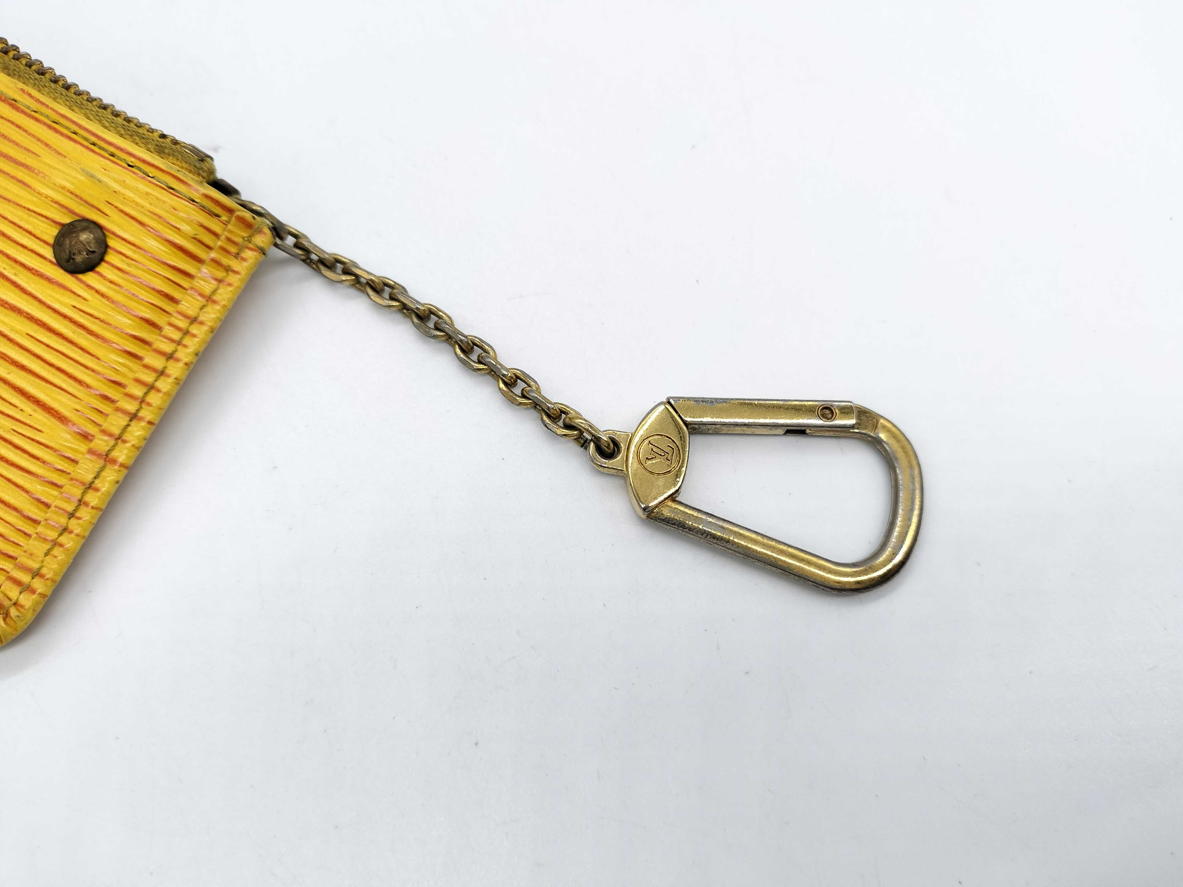 Epi Pochette Clé Coin Case — view 9