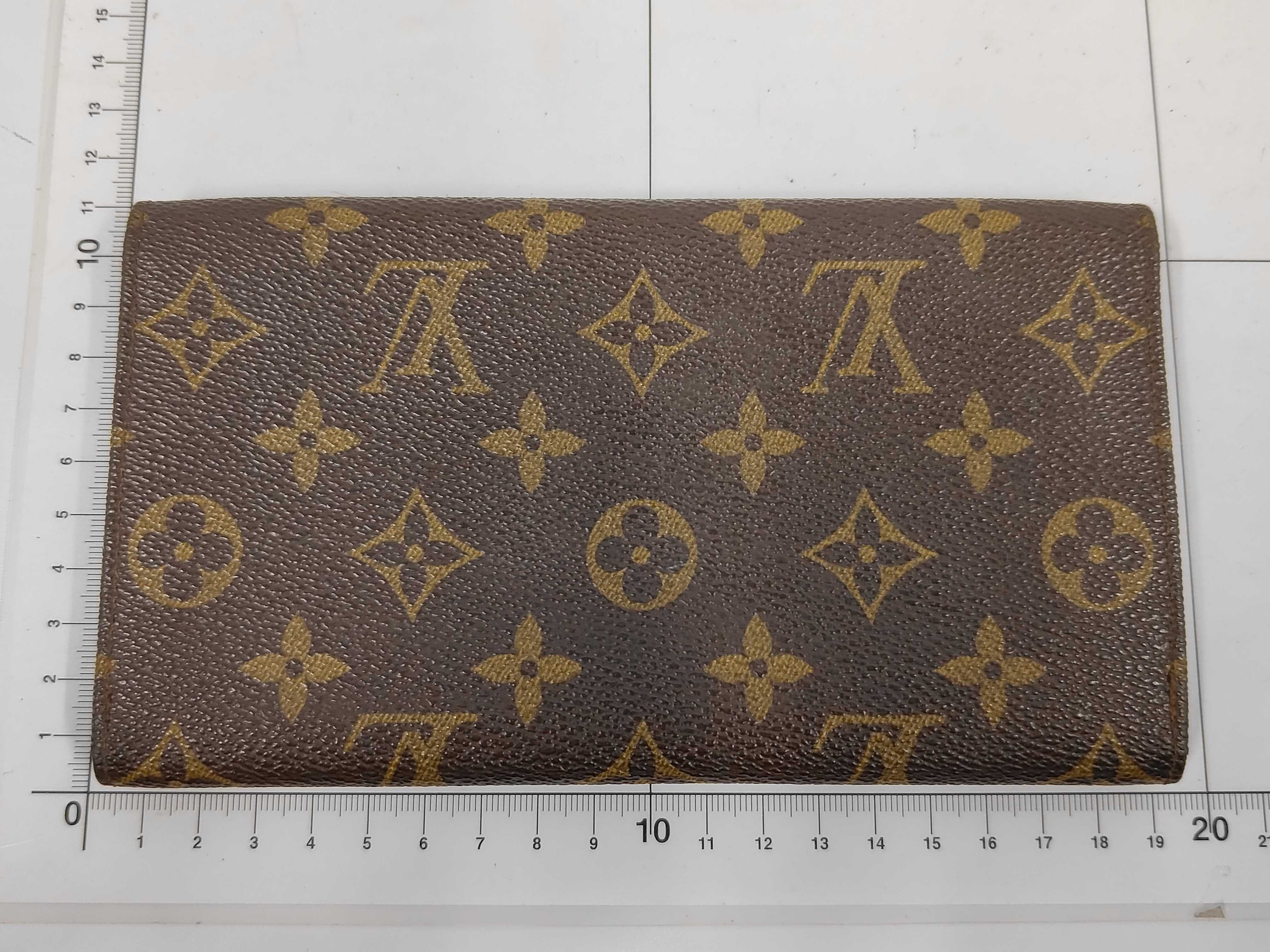 Monogram / Monogram / Model number unknown / 851 / Long wallet / PVC wallet — view 2