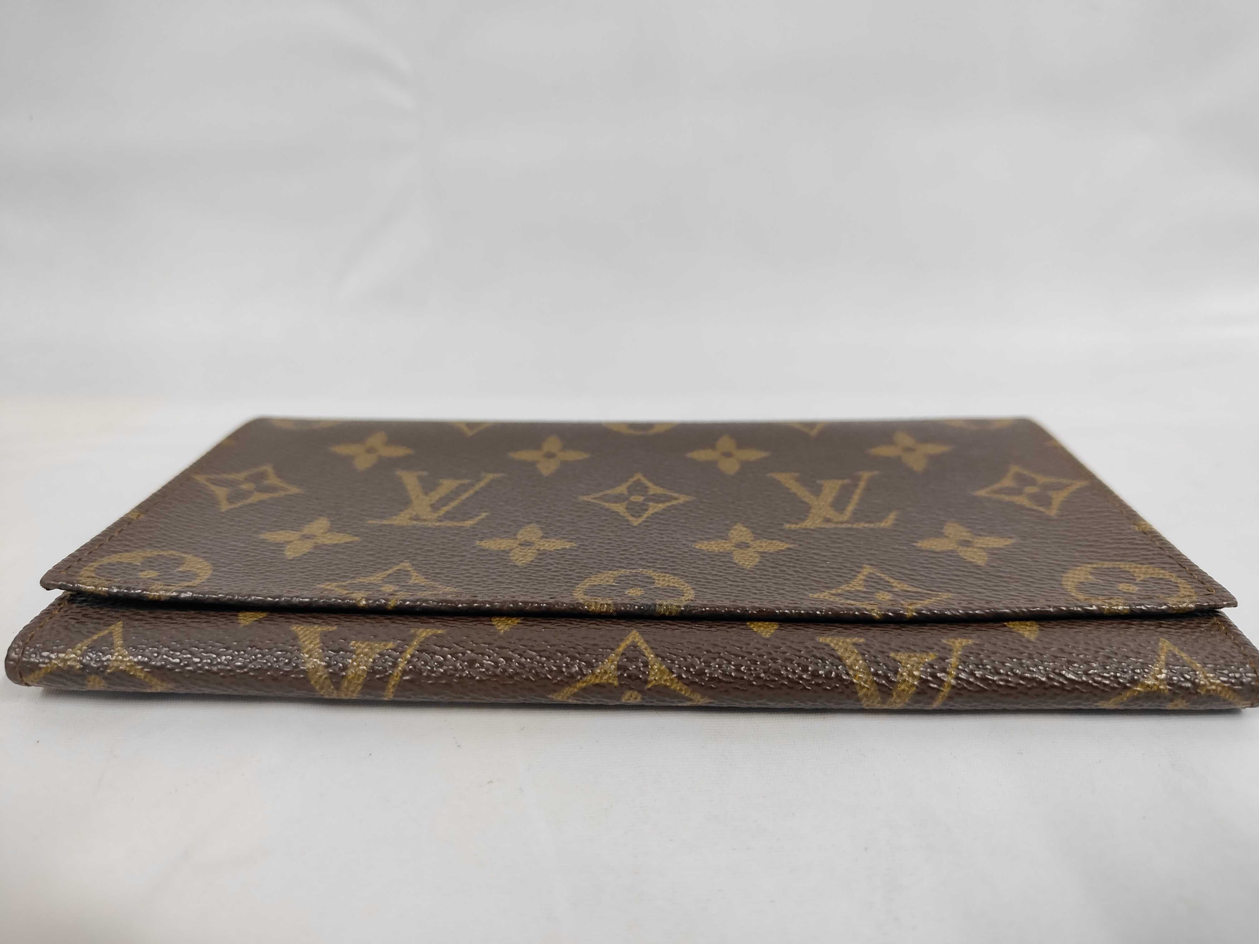 Monogram / Monogram / Model number unknown / 851 / Long wallet / PVC wallet — view 4