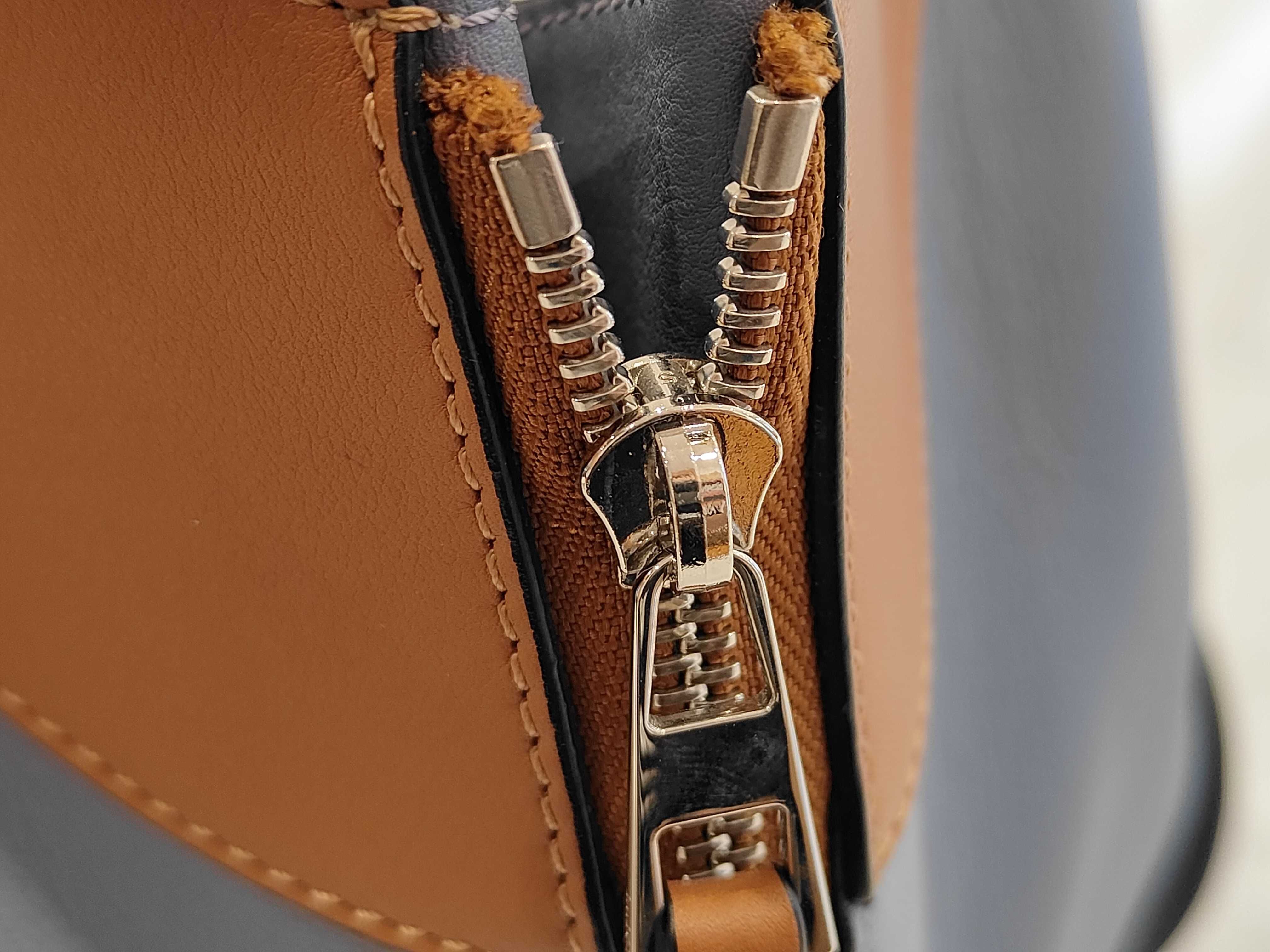 Hammock Small 2-way Shoulder Bag — view 9