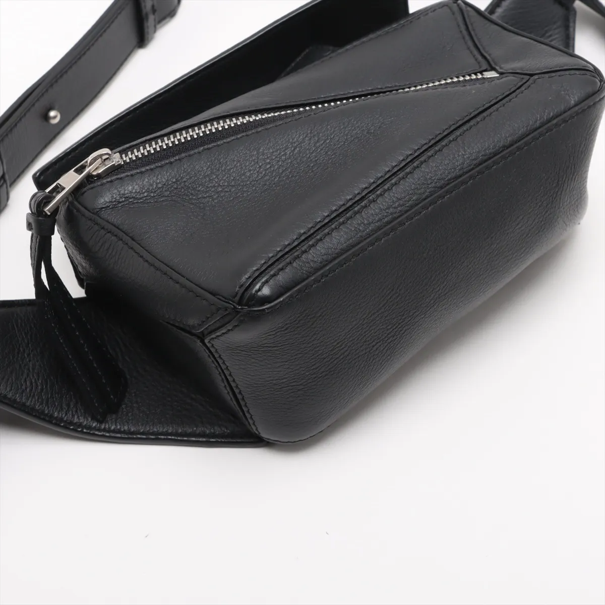 Puzzle Bum Bag Small Leather Body Bag Black — view 4