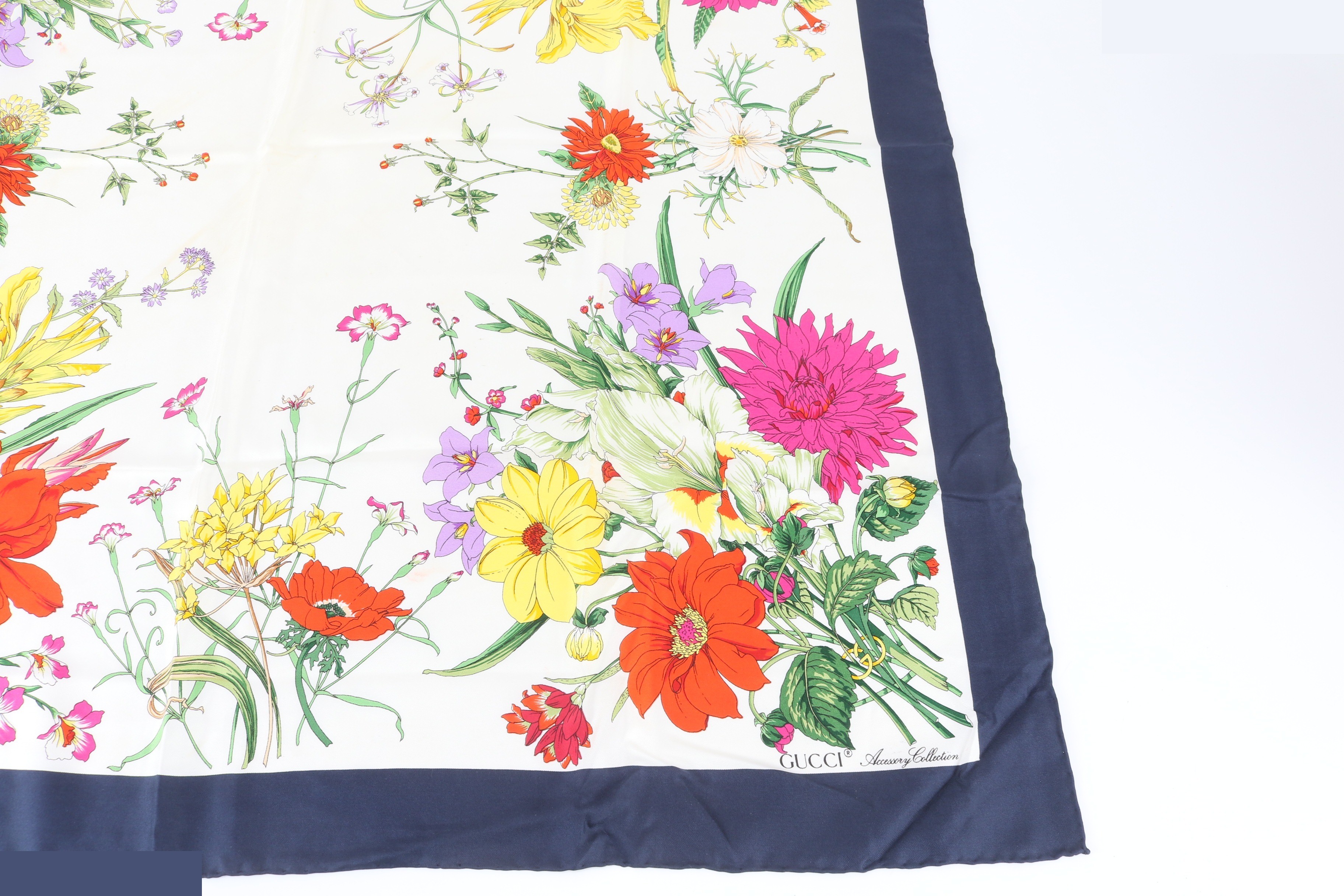 Flora floral scarf — view 5