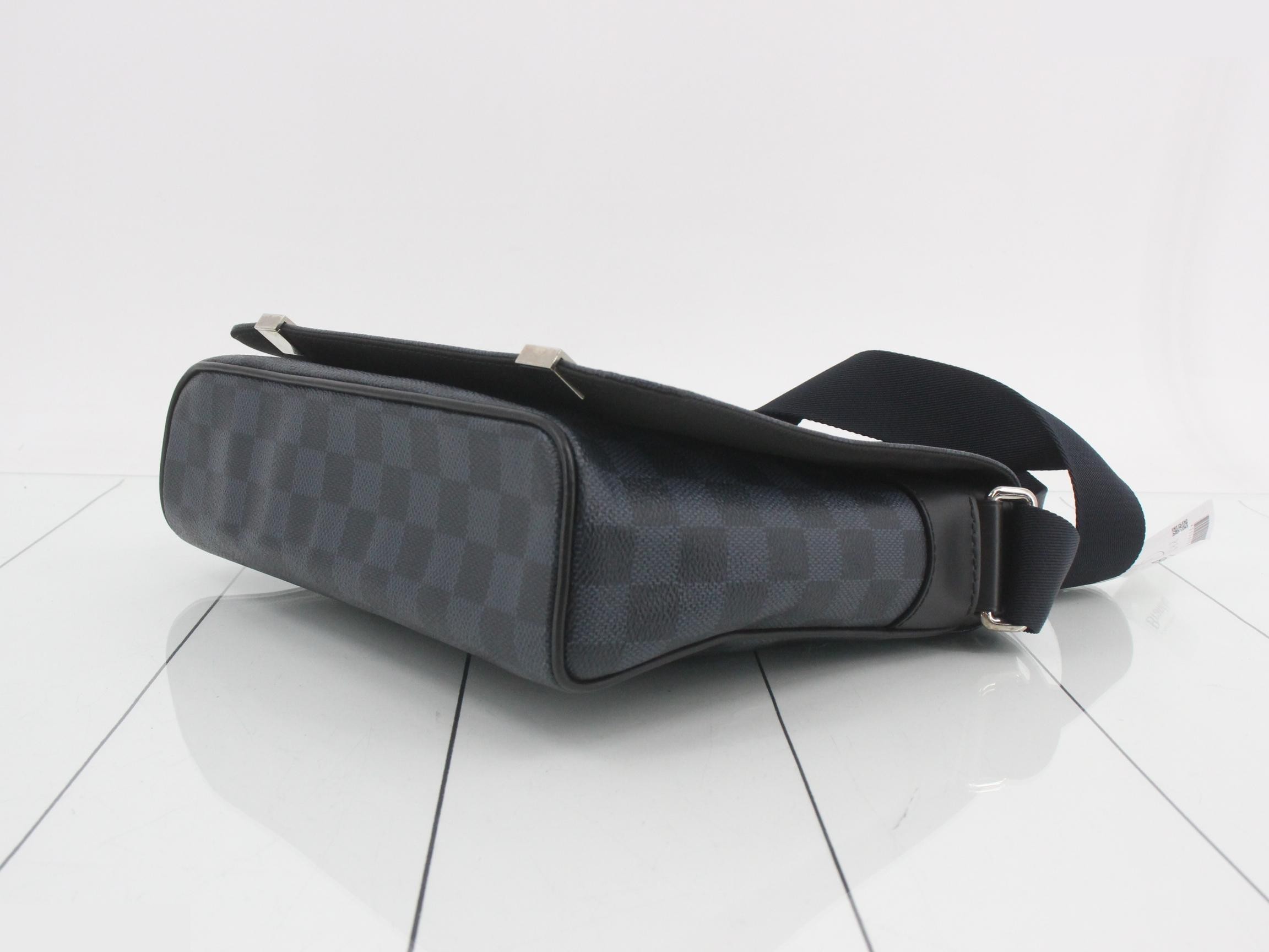 Damier Cobalt District PM NM Shoulder Bag — view 6
