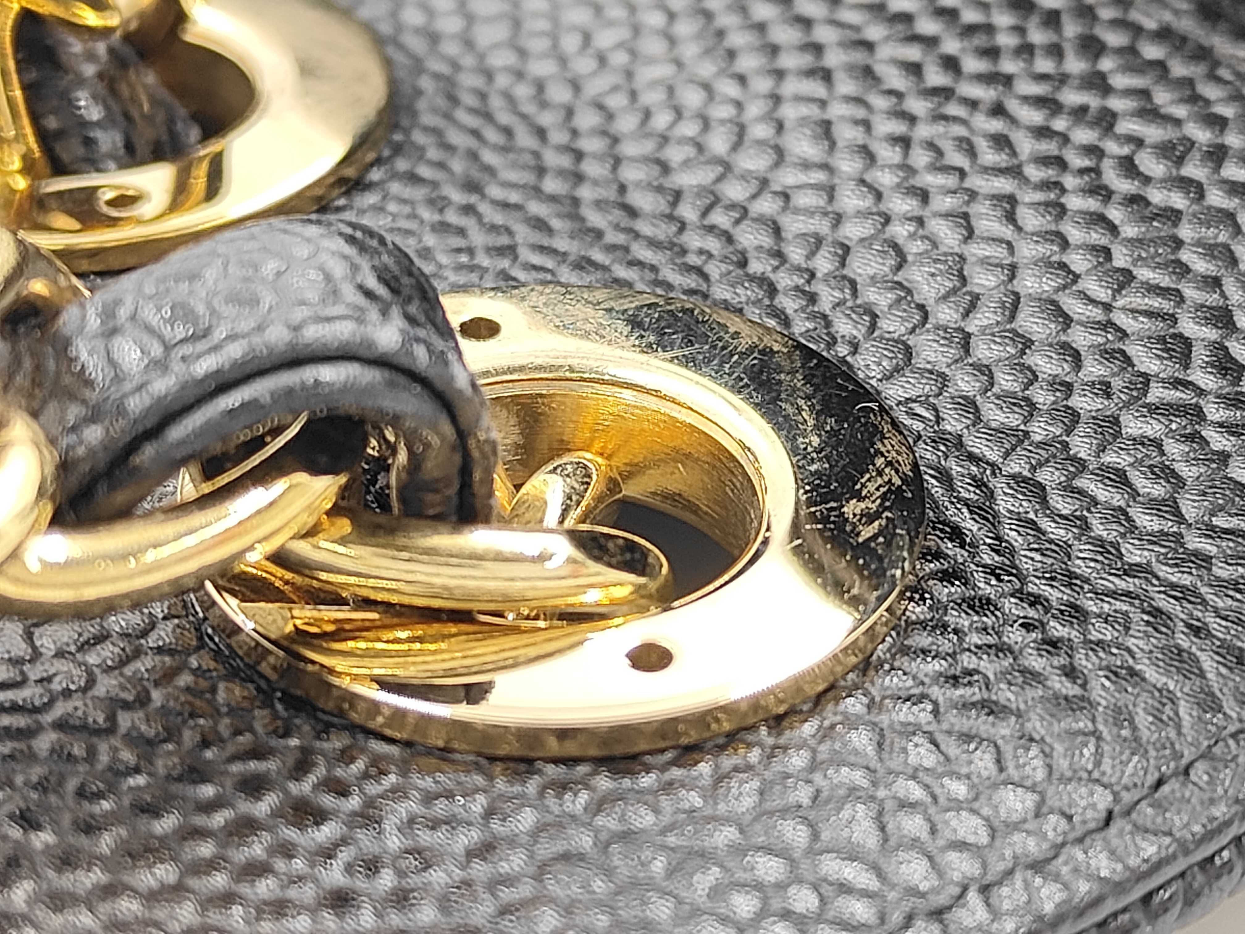 Matelassé Chain Shoulder Bag, Caviar Leather, Black with Gold Hardware, 7990623 (Shoulder Bag) — view 9