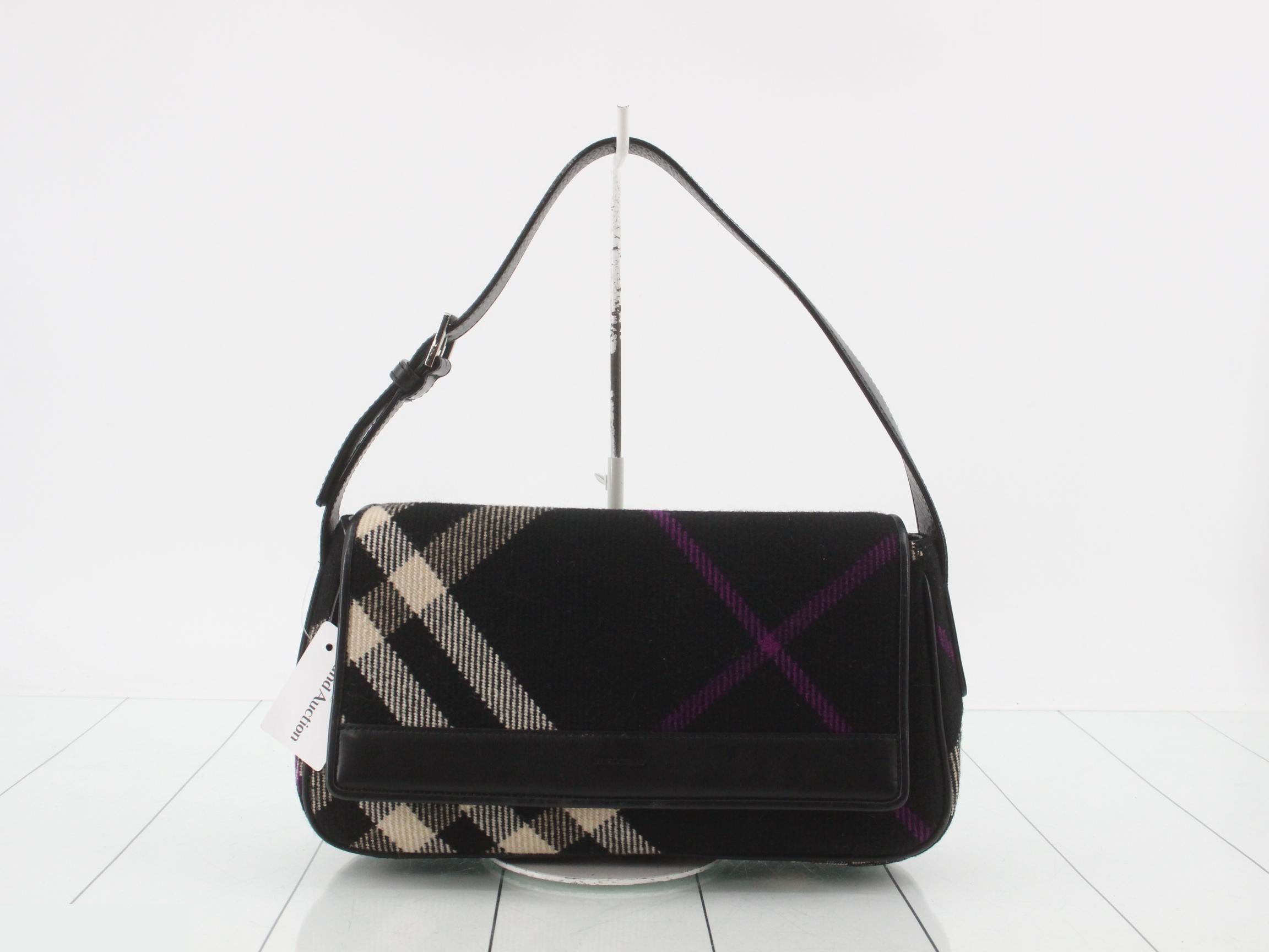 Other lines: Wool Nova Check Bags/Shoulder Bags