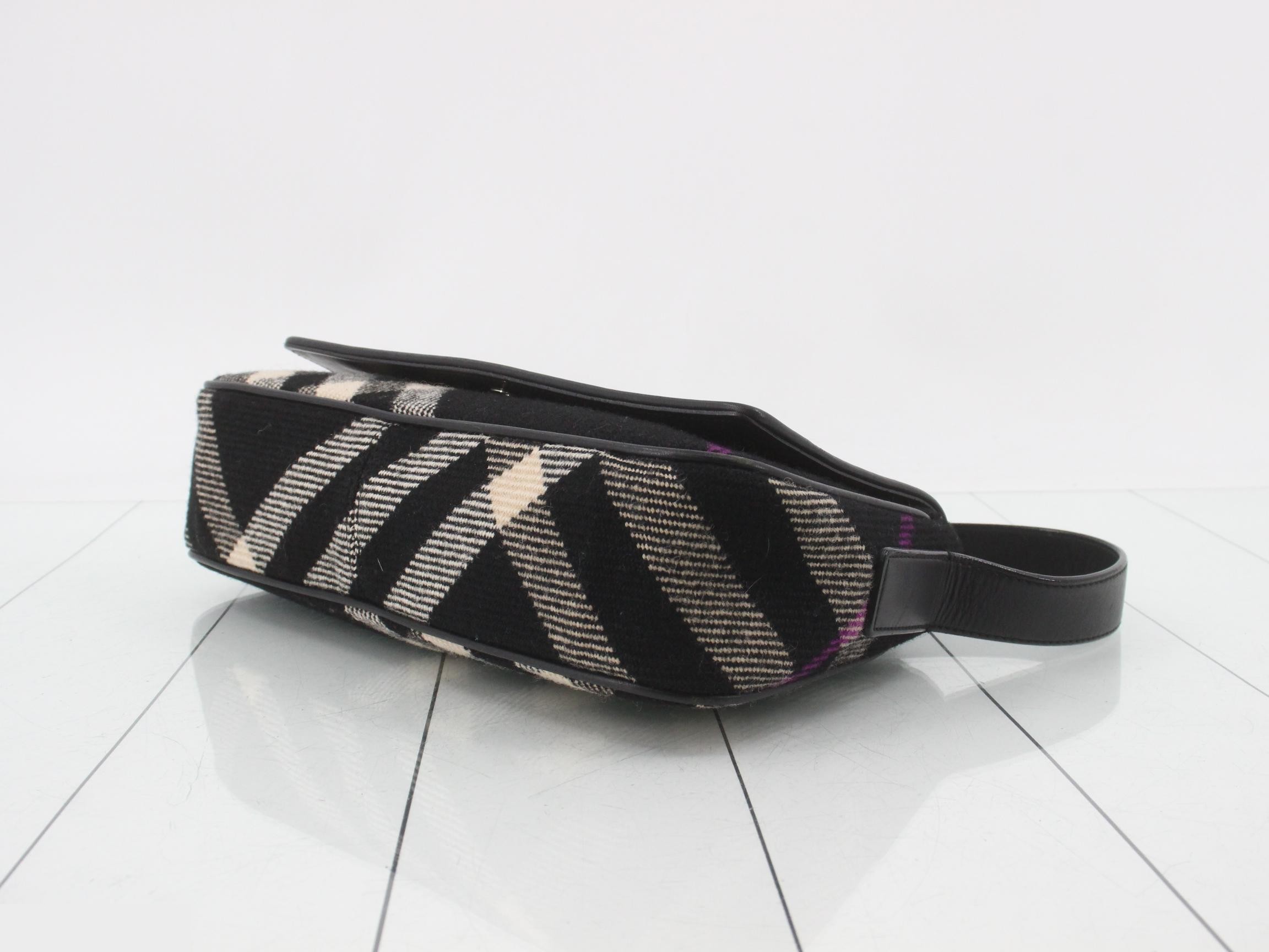 Other lines: Wool Nova Check Bags/Shoulder Bags — view 6