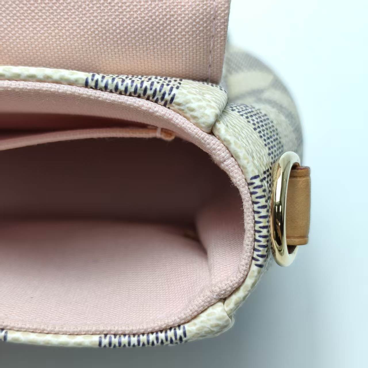 【*Shipped from: China*】LOUIS VUITTON Croisette PU Shoulder Bag — view 12