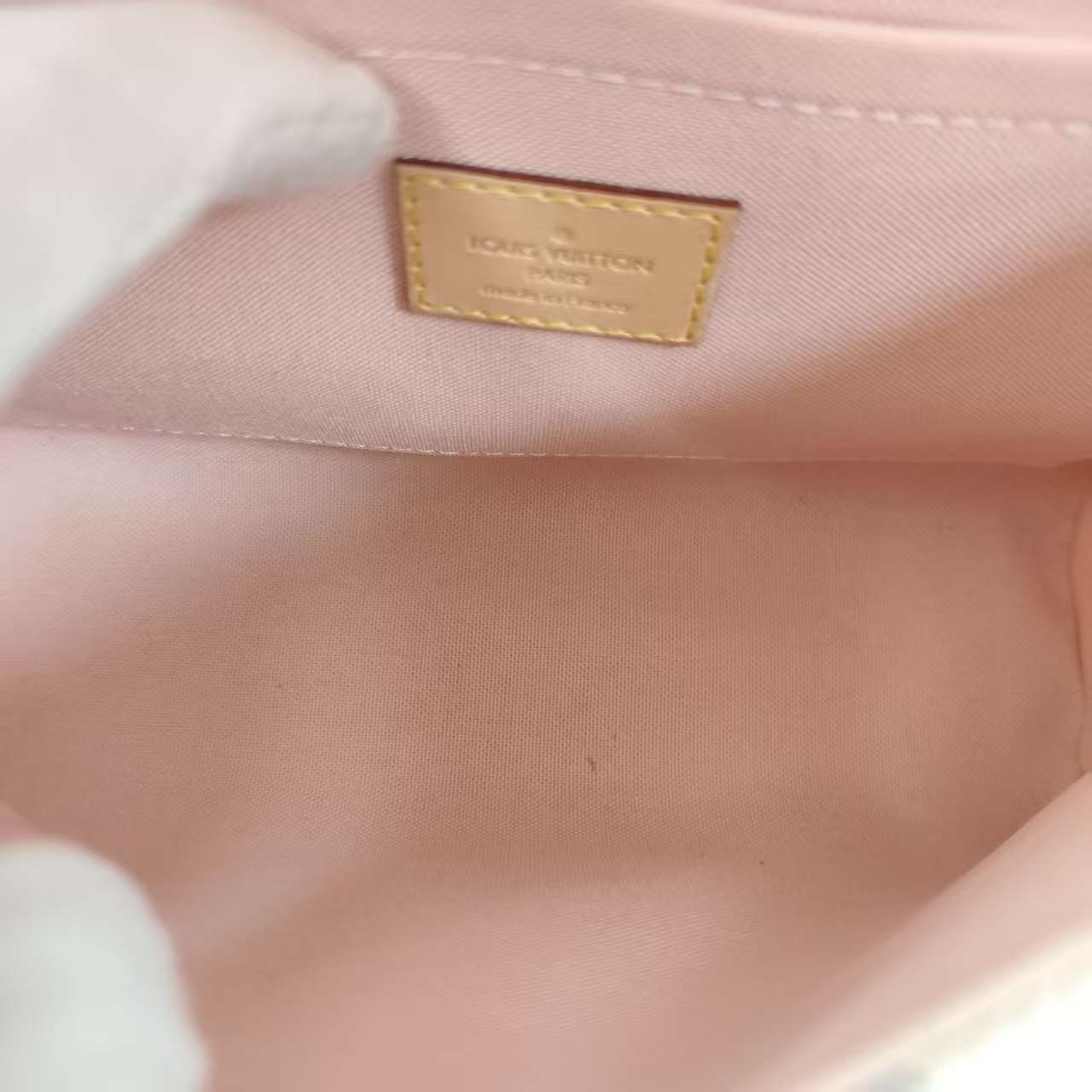 【*Shipped from: China*】LOUIS VUITTON Croisette PU Shoulder Bag — view 10