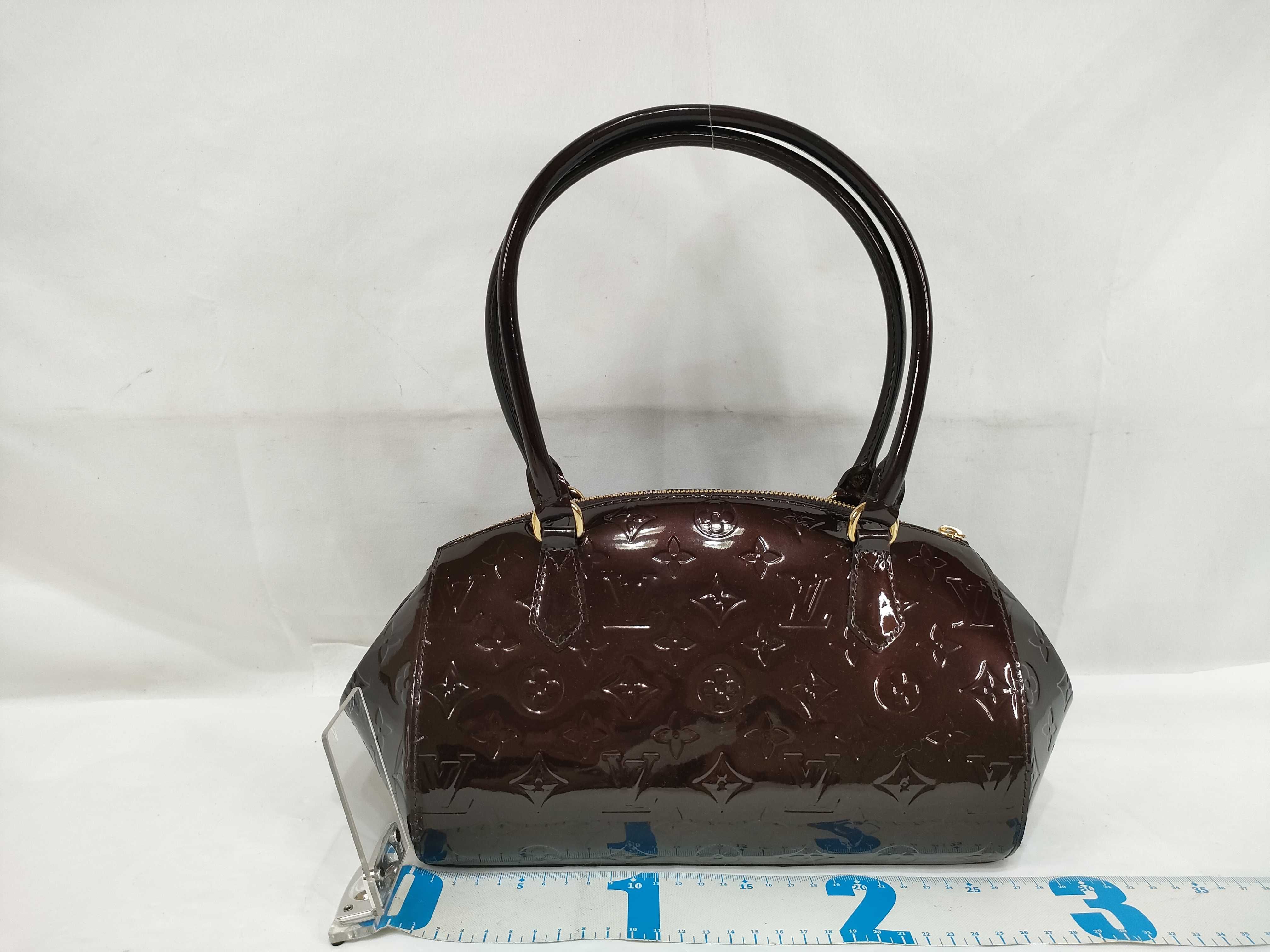 Vernis LV Vernis Sherwood PM Amarante Handbag — view 2