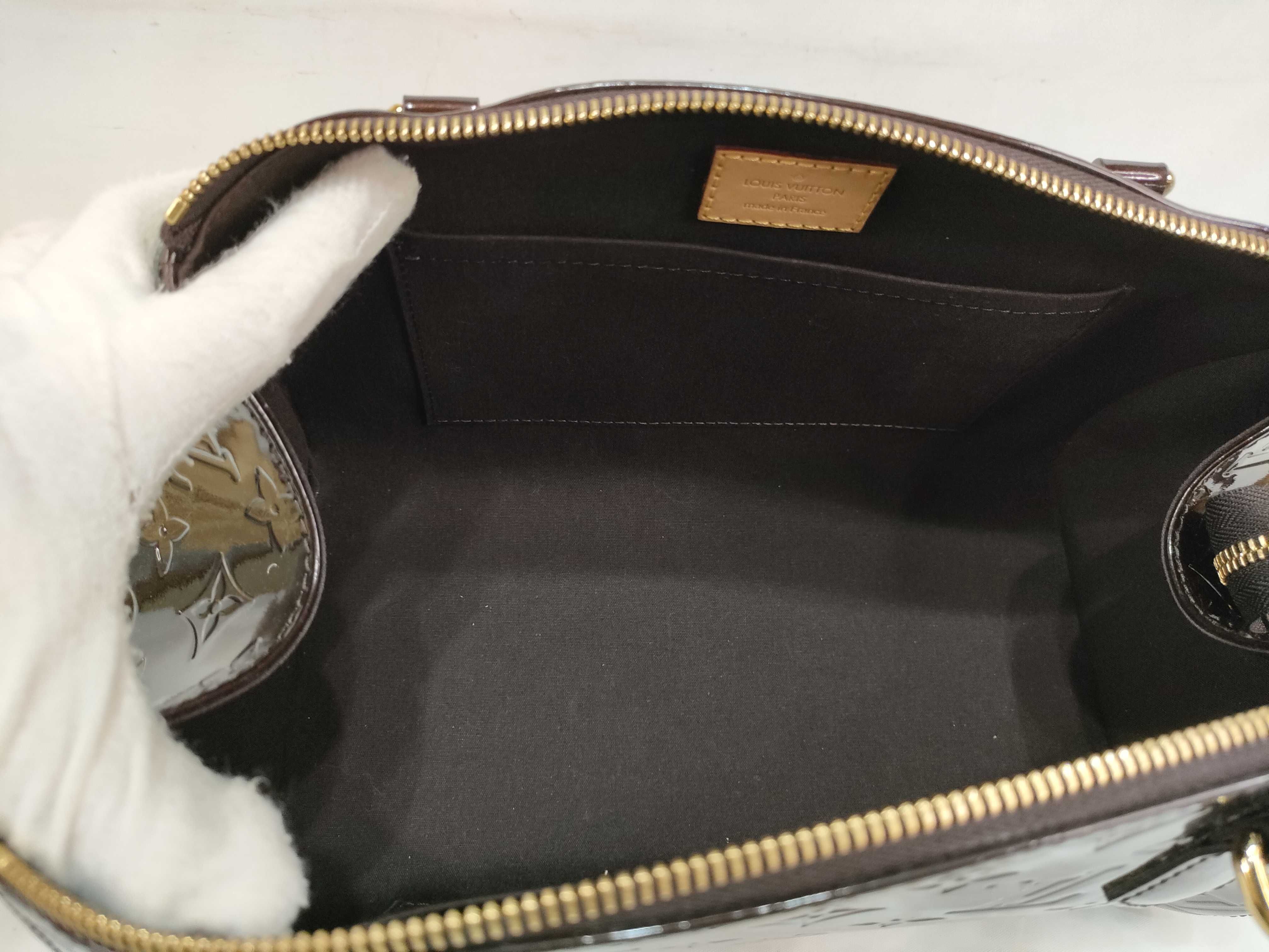 Vernis LV Vernis Sherwood PM Amarante Handbag — view 12