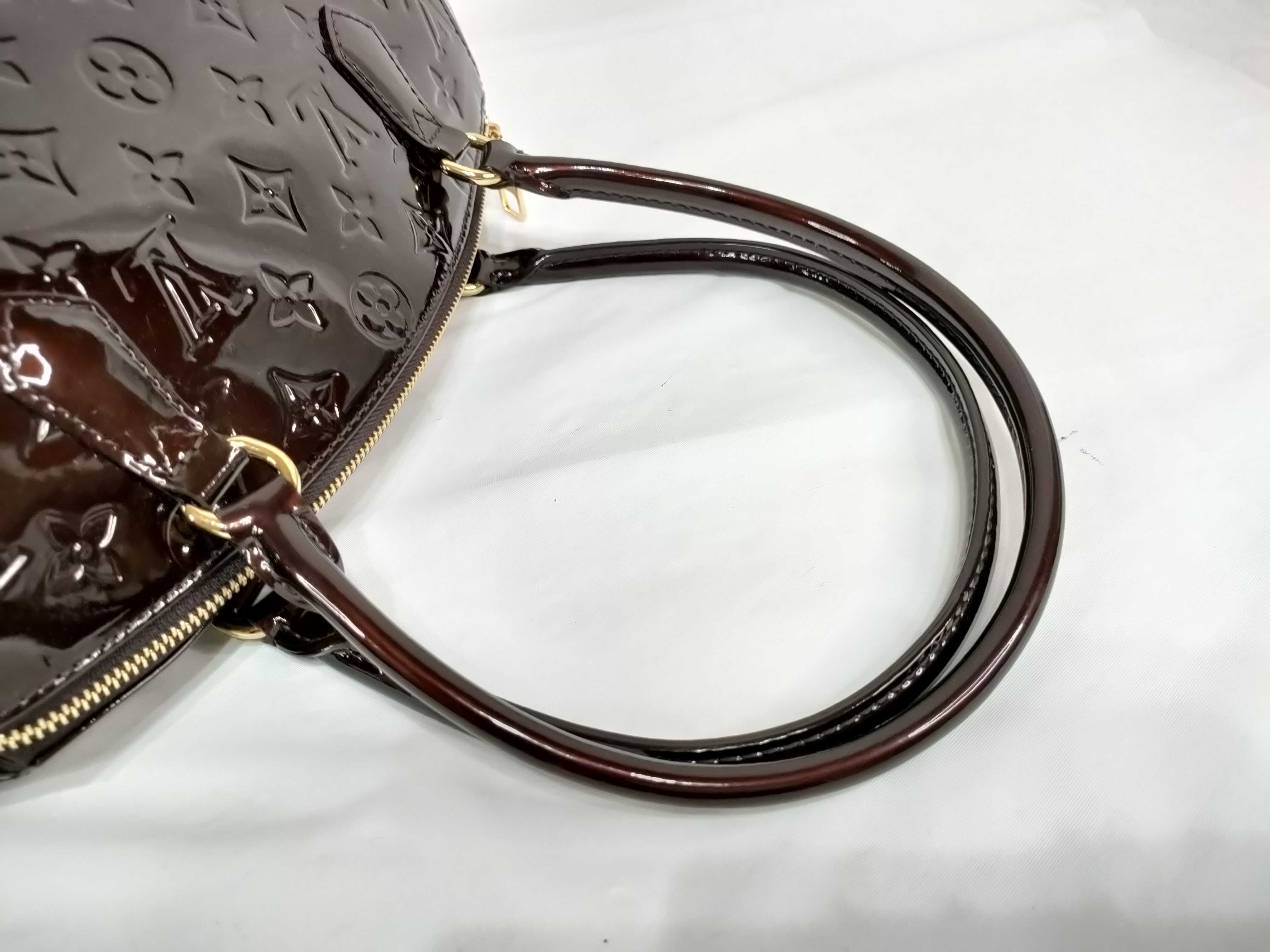 Vernis LV Vernis Sherwood PM Amarante Handbag — view 3