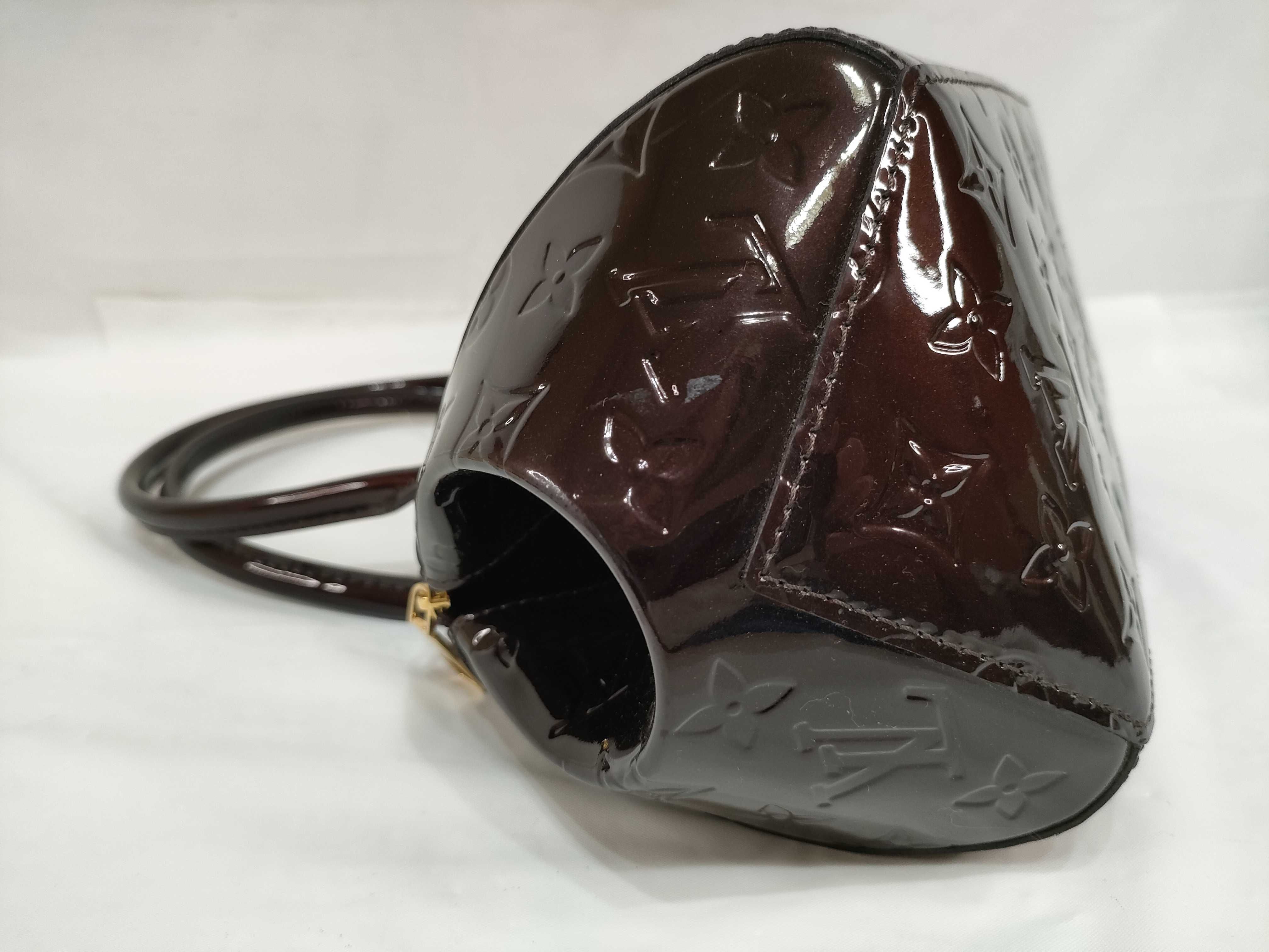 Vernis LV Vernis Sherwood PM Amarante Handbag — view 9