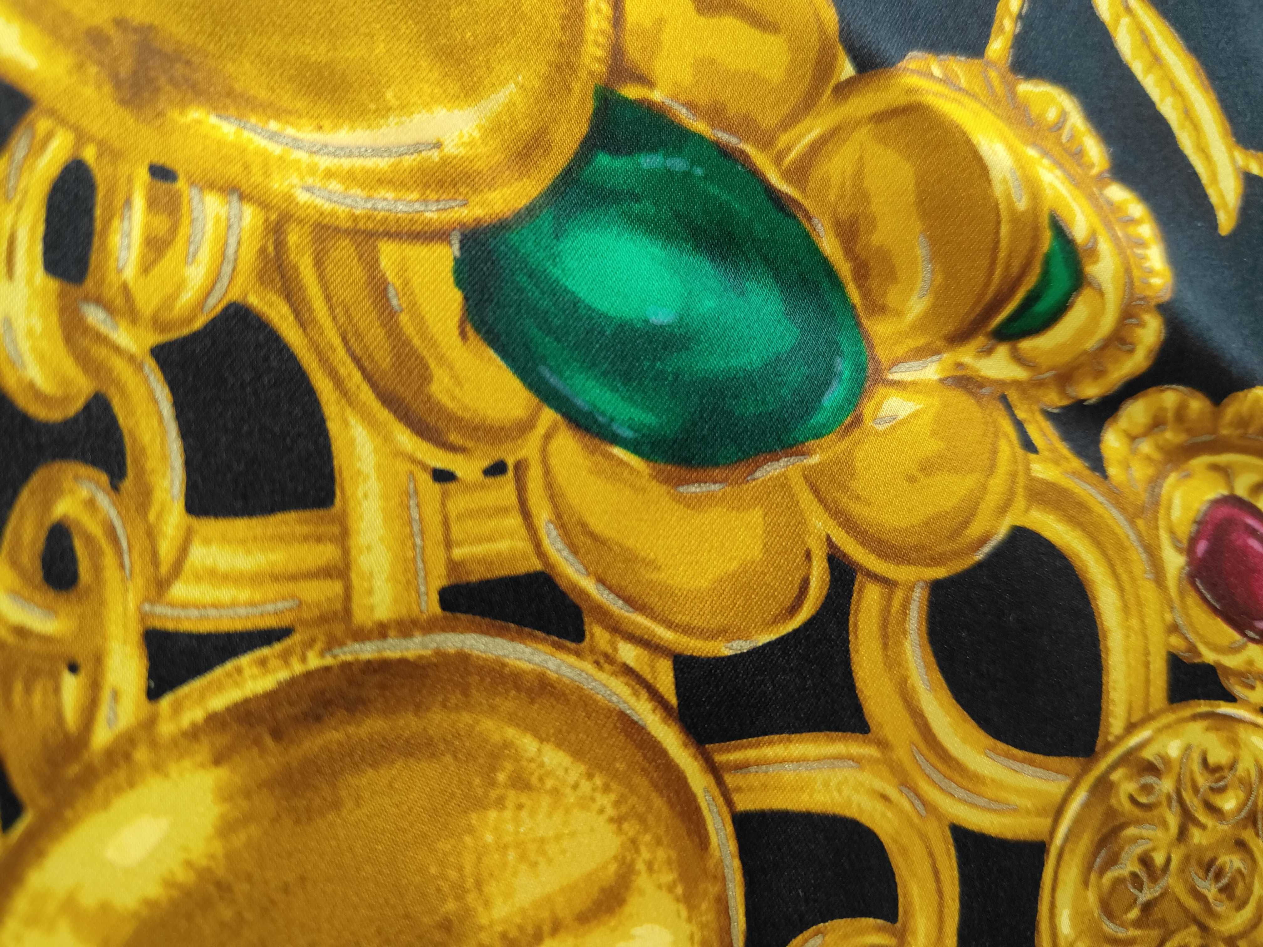 (Chanel) Jewelry Pattern Scarf and Other Accessories — view 5