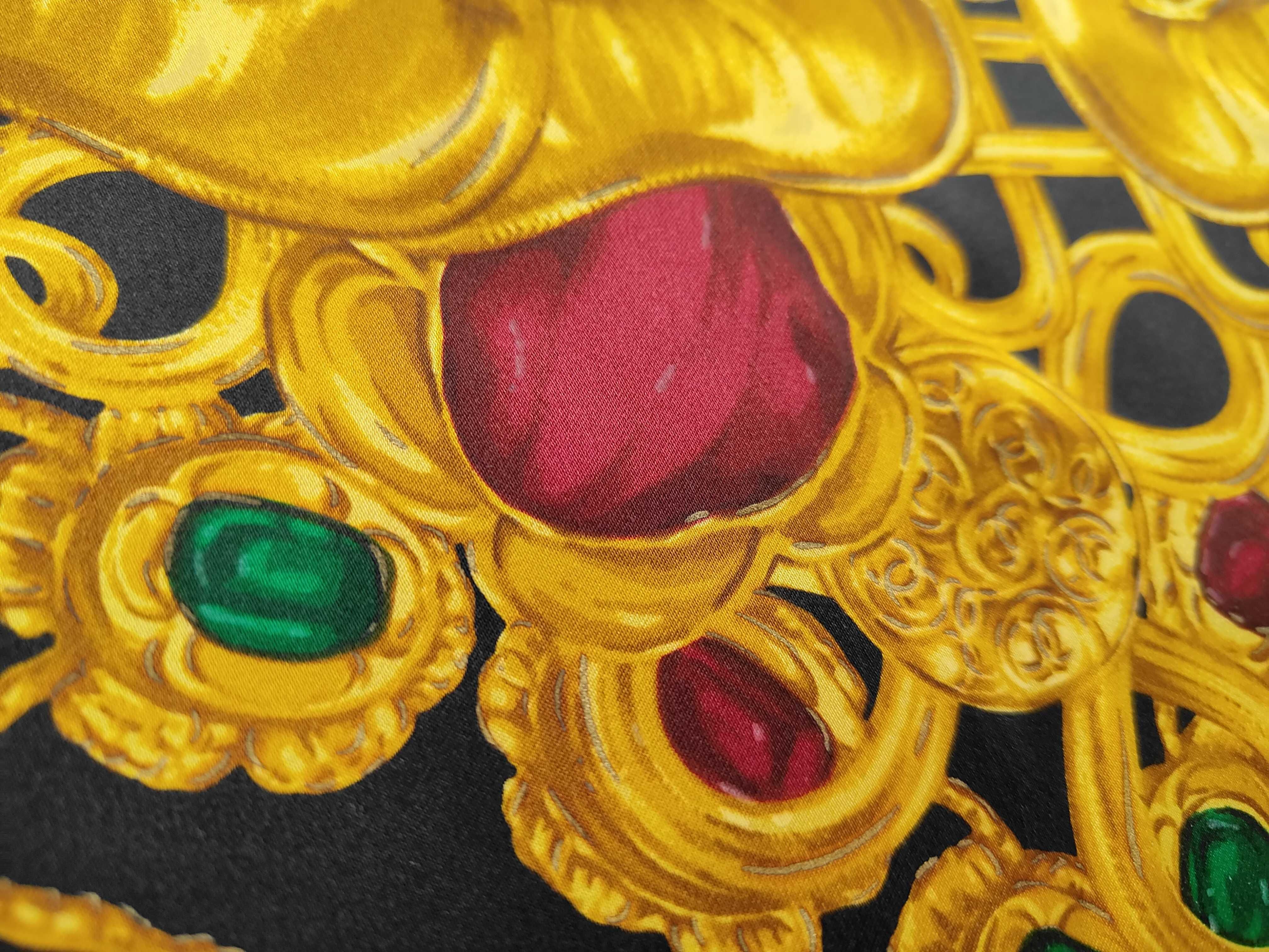 (Chanel) Jewelry Pattern Scarf and Other Accessories — view 7