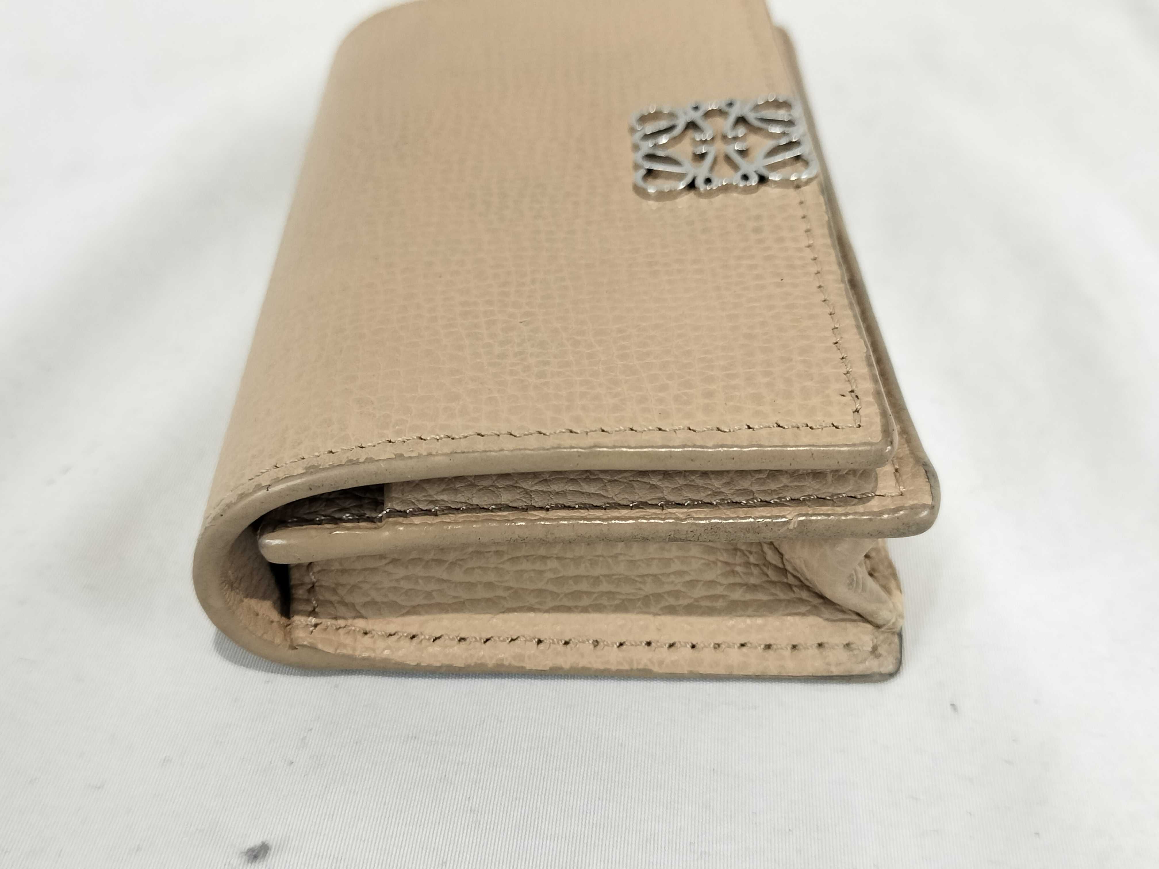 Anagram Trifold Card Case (Card Case, Pass Case, Business Card Holder) — view 9
