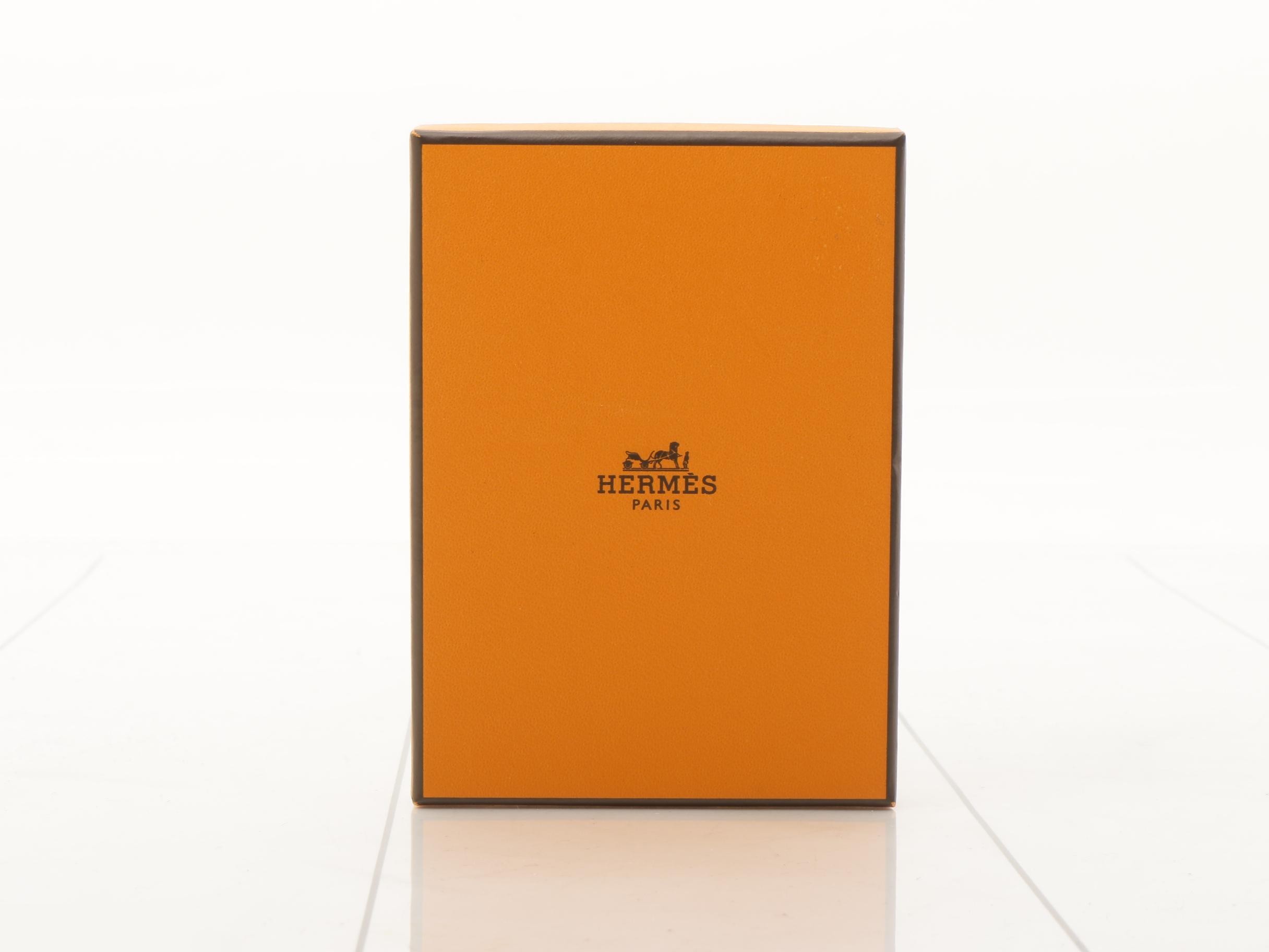 Petit H Taurillon Clemence Charm Chihuahua — view 4