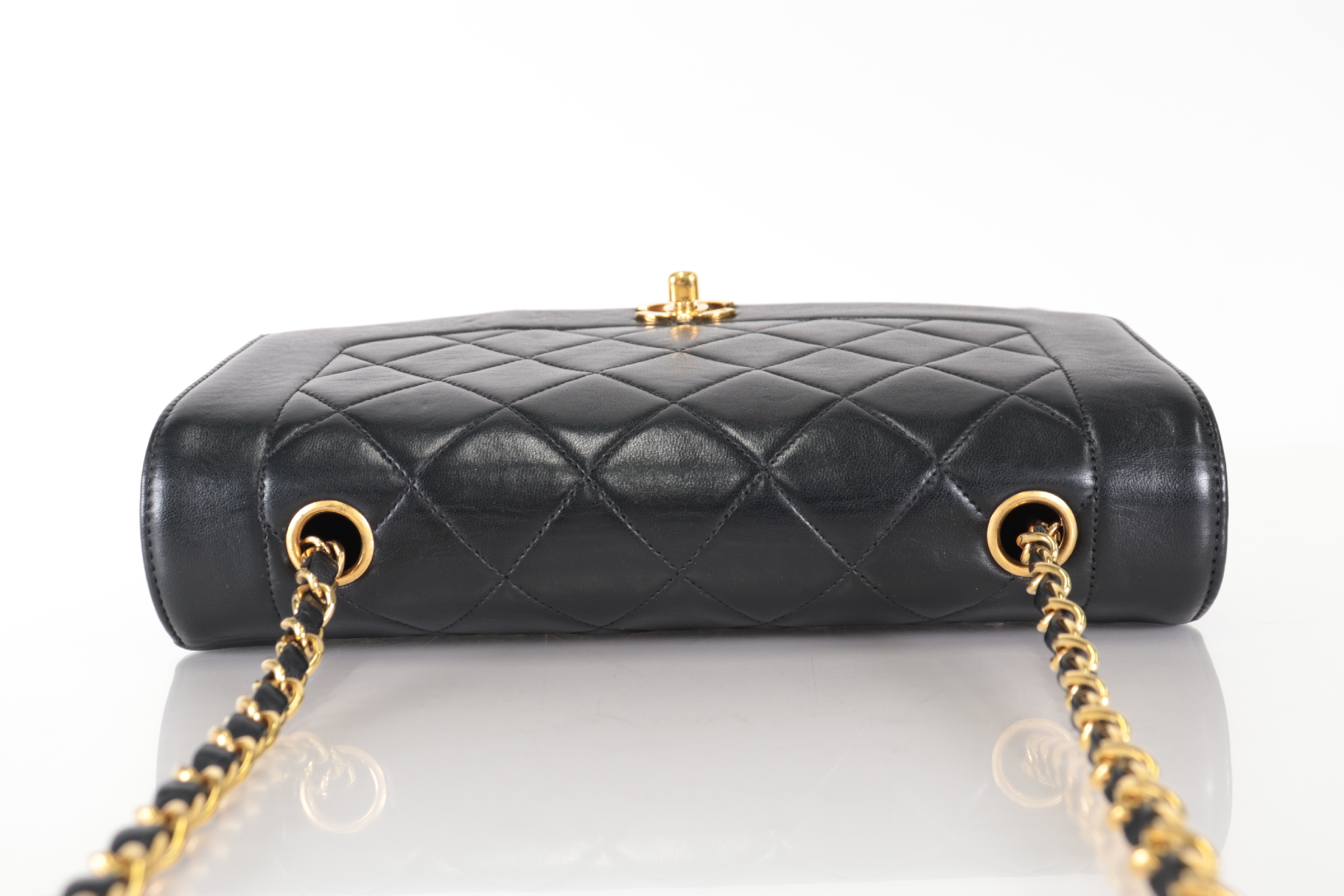 Diana 25 Lambskin Chain Shoulder Bag (Serial No. 3) — view 5