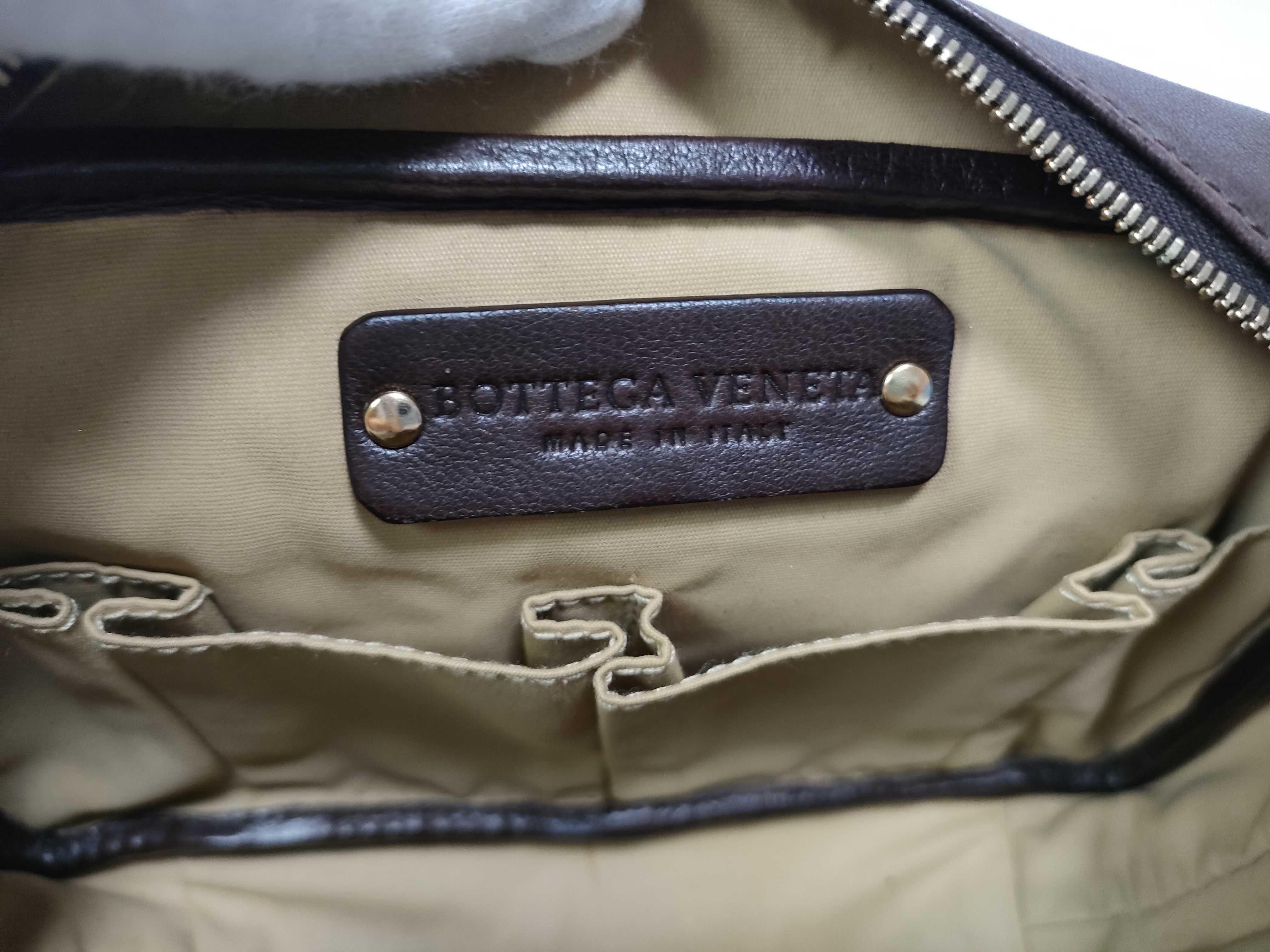 Intrecciato Mini Handbag Brown Handbag — view 15
