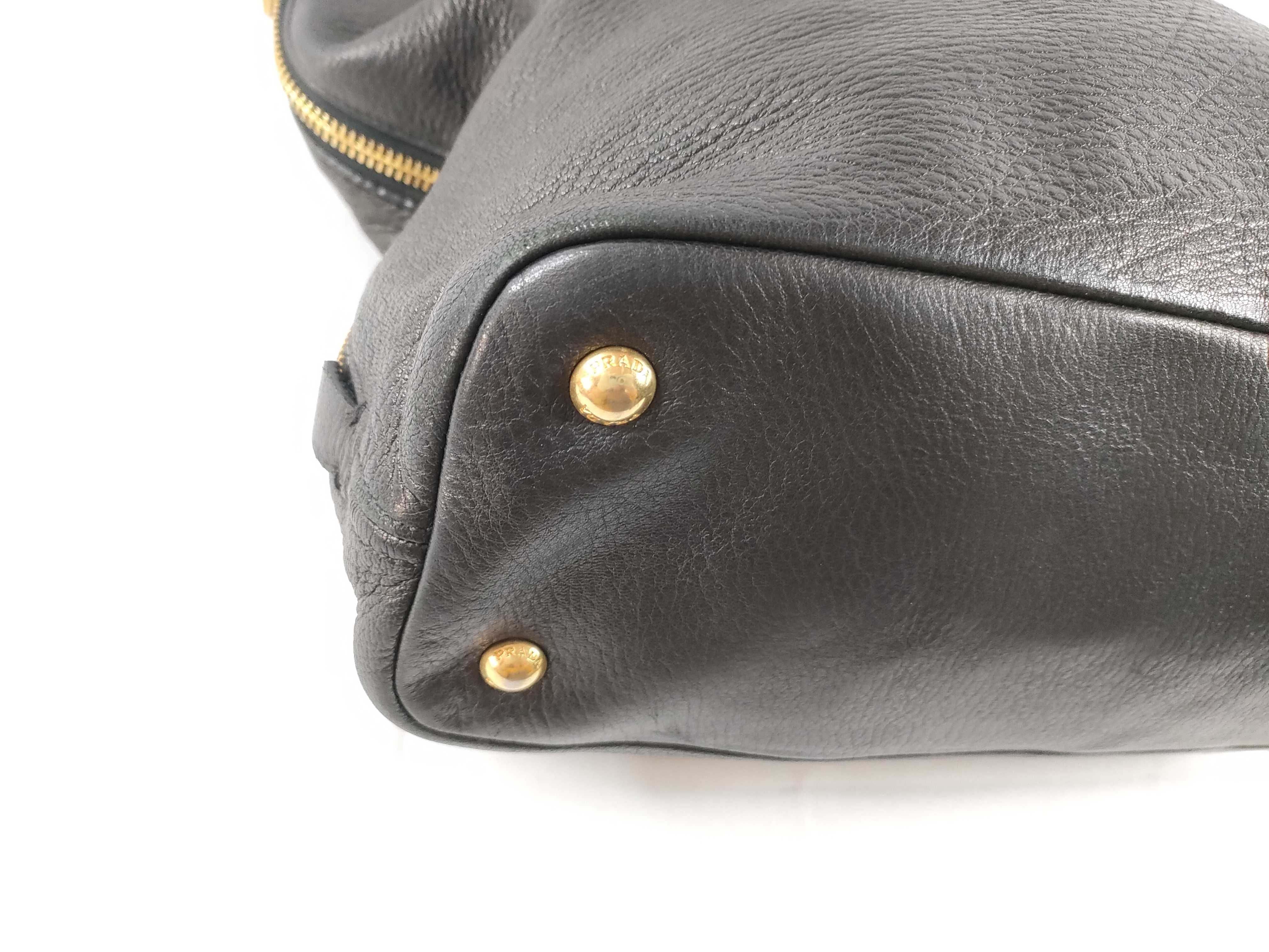 Vitello Daino Side-Zip Shoulder Bag Black BR4372 Tote Bag — view 3