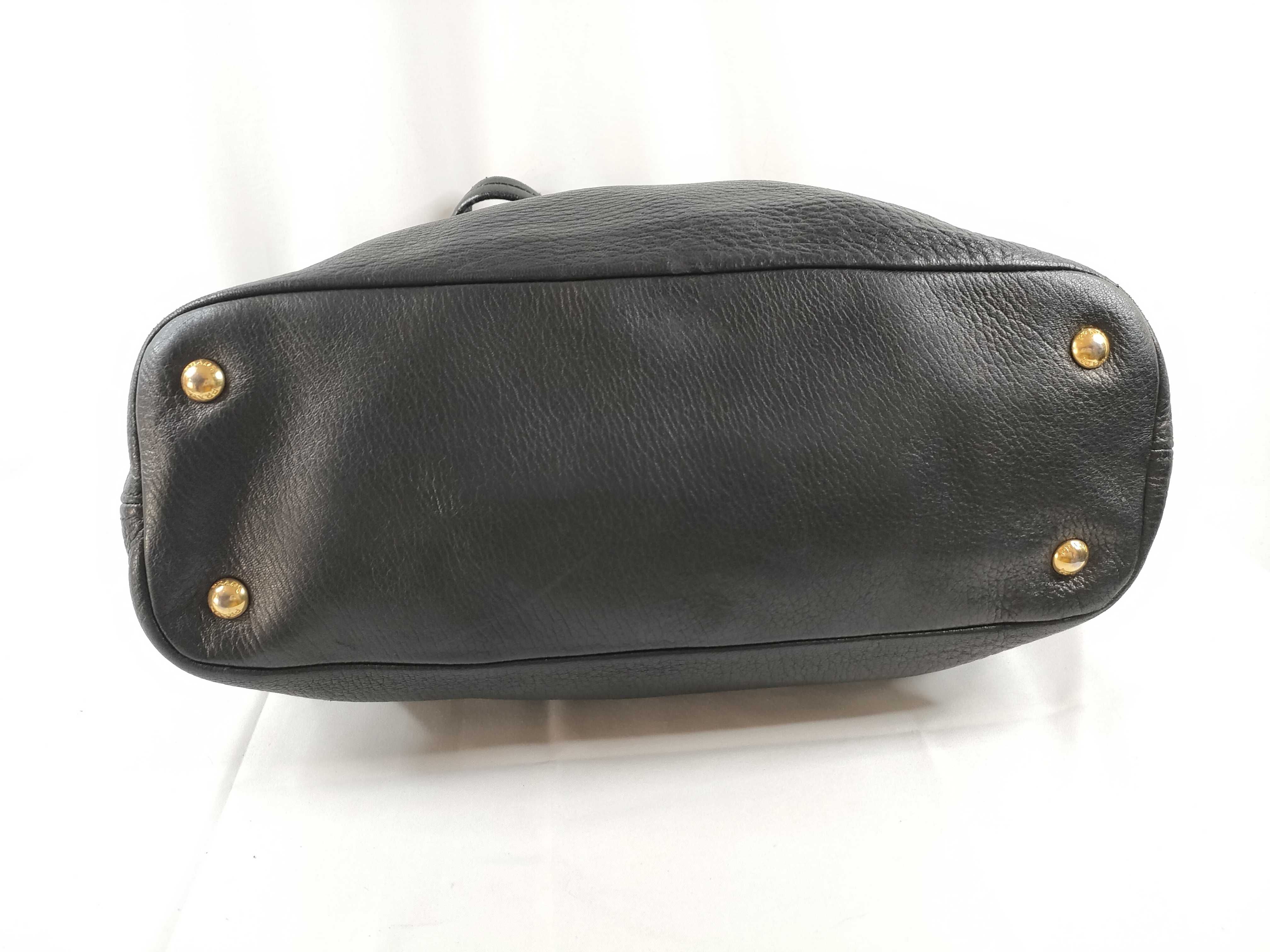 Vitello Daino Side-Zip Shoulder Bag Black BR4372 Tote Bag — view 4
