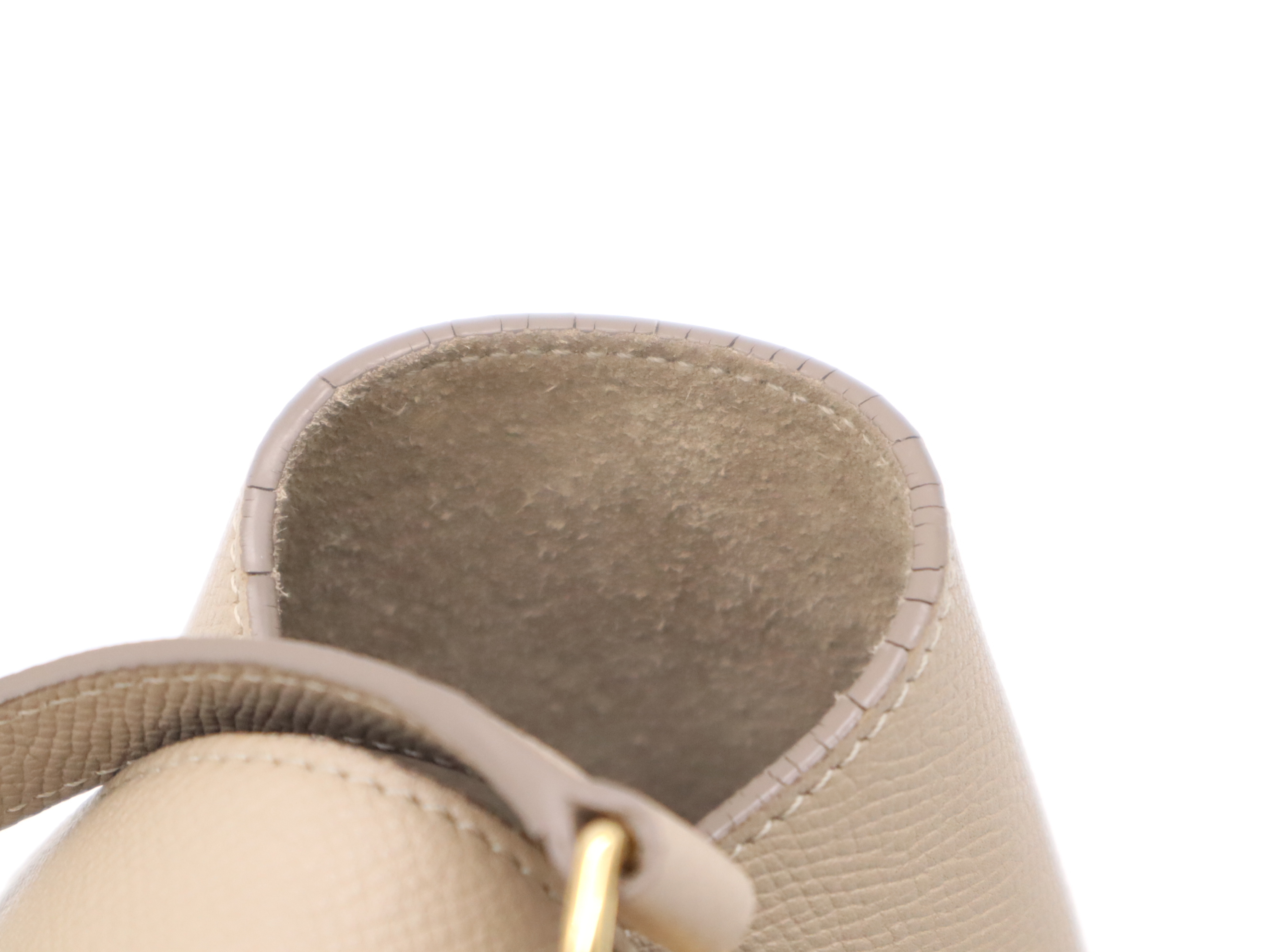 Leather Belt Bag 2-way Handbag Beige Gold Hardware with Shoulder Strap — view 9