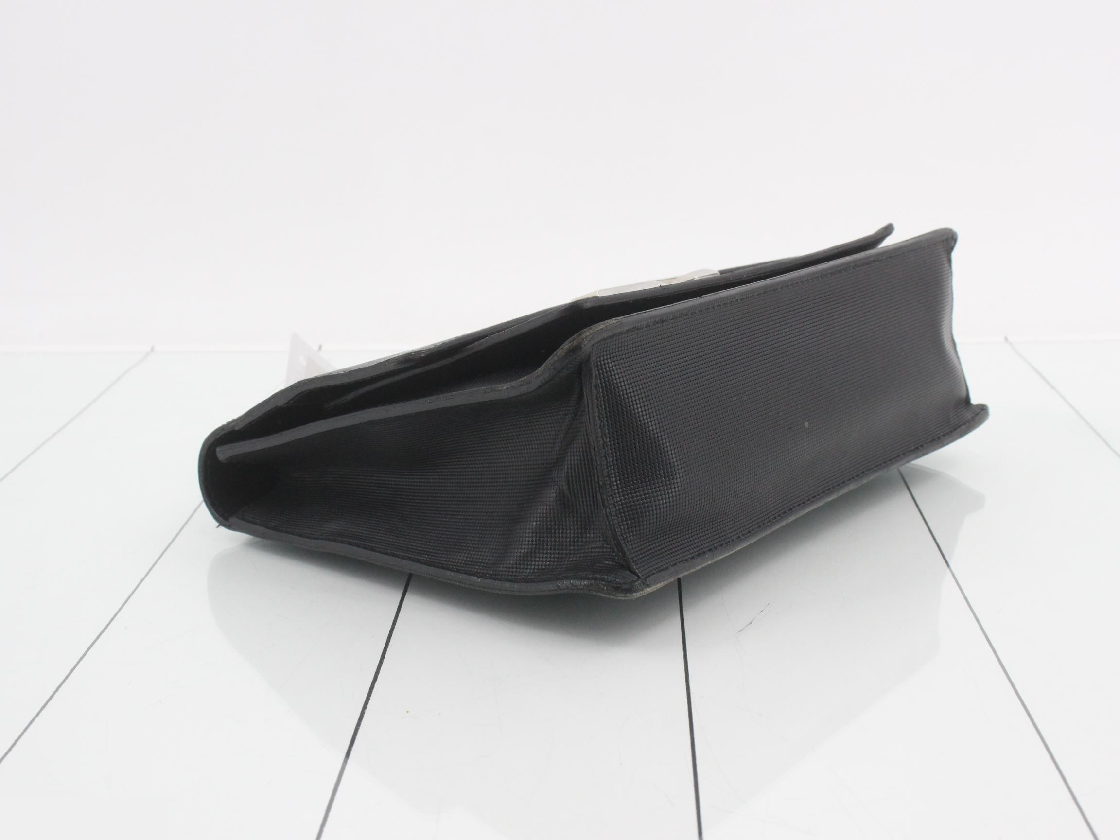 handbag — view 5
