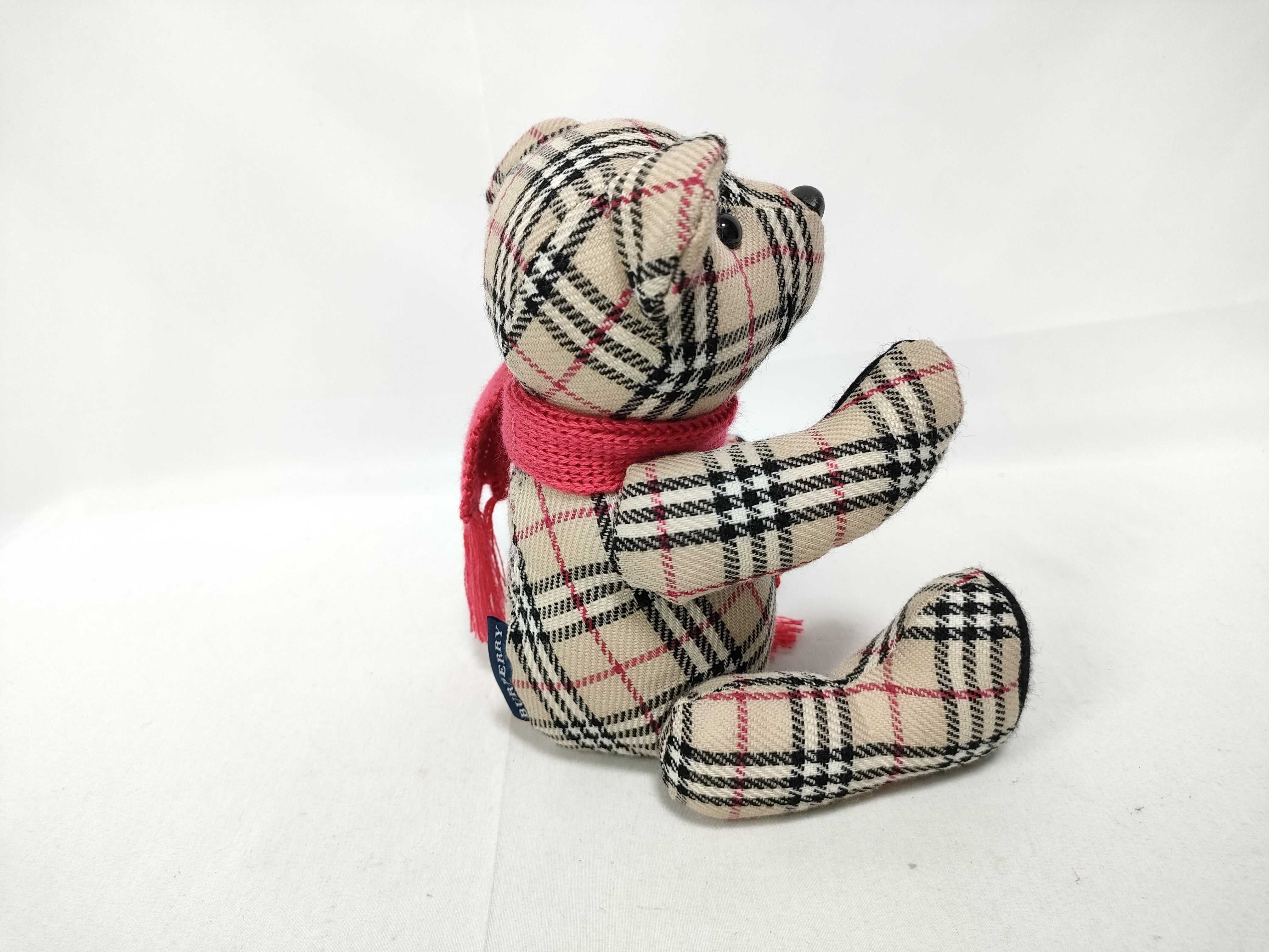 teddy bear plush toy with box, Nova Check pattern, beige, scarf, and other accessories. — view 5