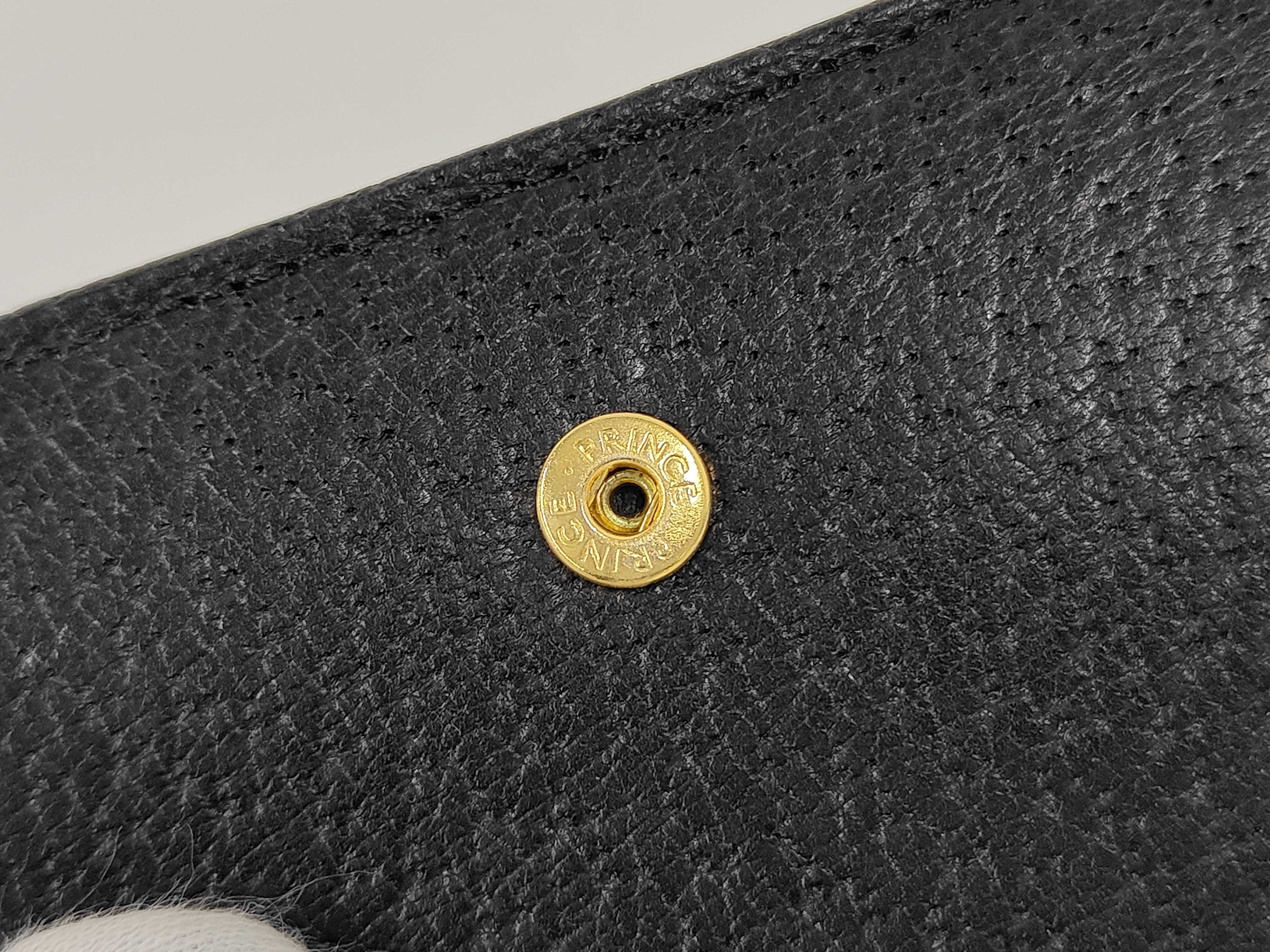 wallet — view 4