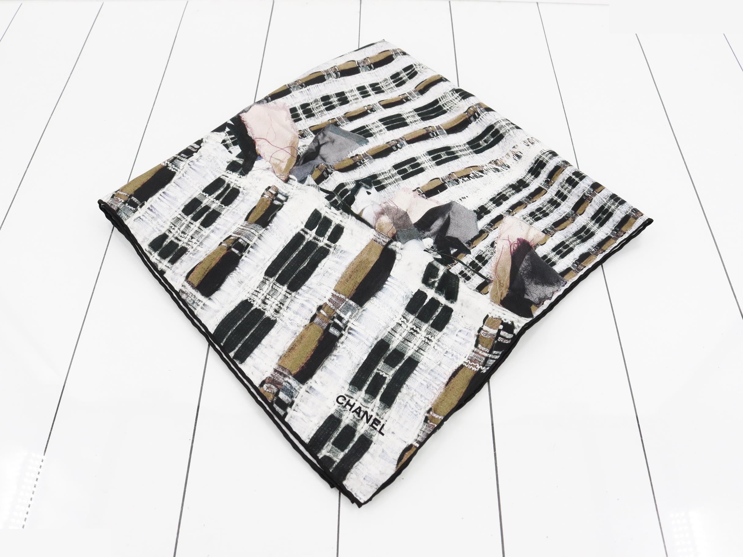 Unused, with tags, scarf