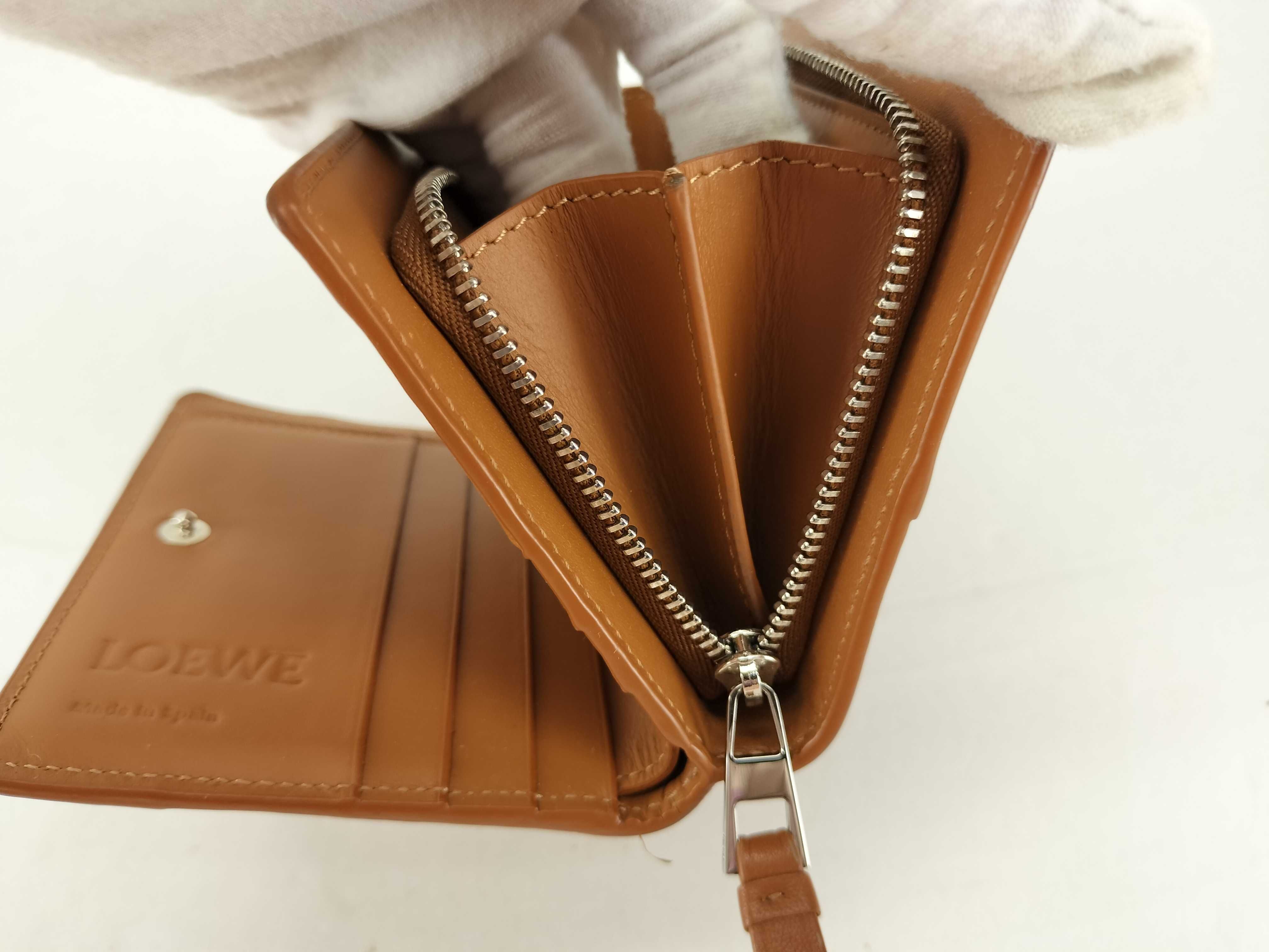 Puzzle Compact Wallet Brown Billfold — view 12