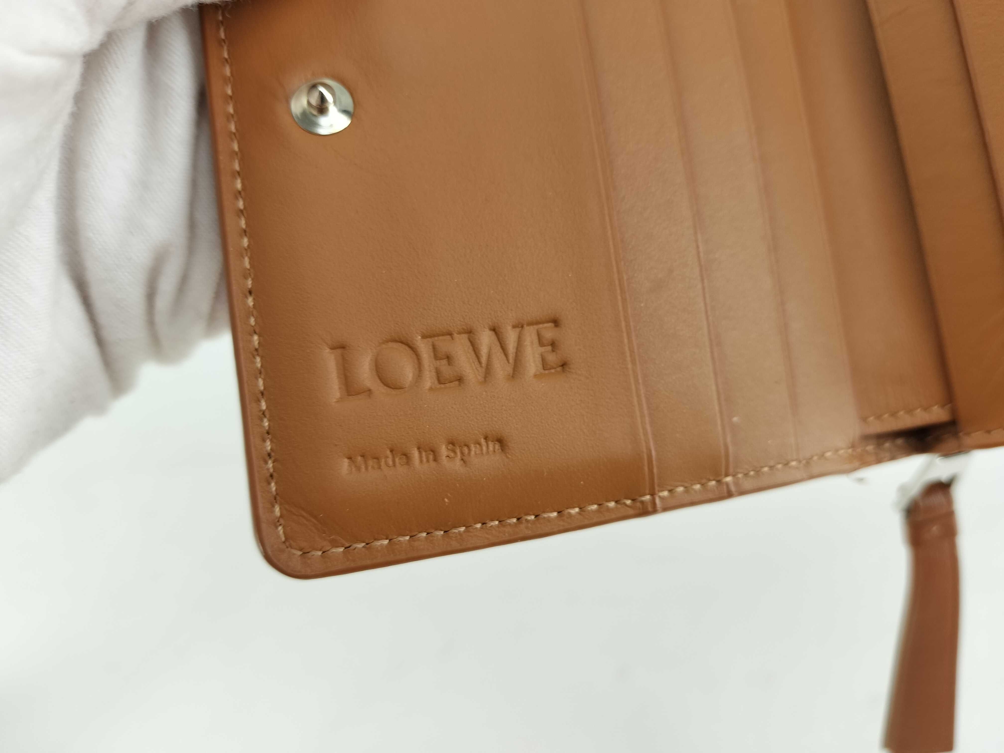Puzzle Compact Wallet Brown Billfold — view 13