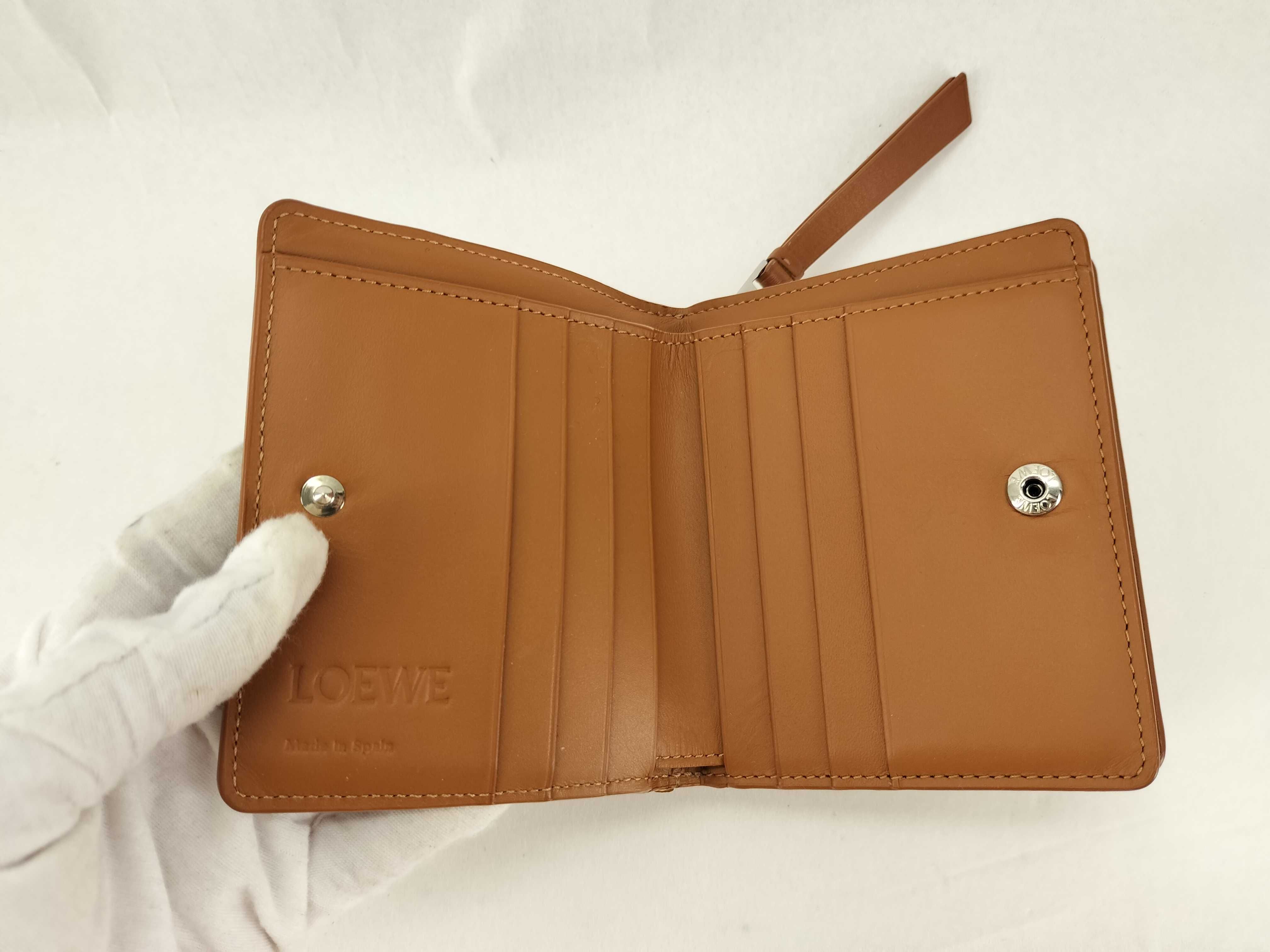 Puzzle Compact Wallet Brown Billfold — view 7
