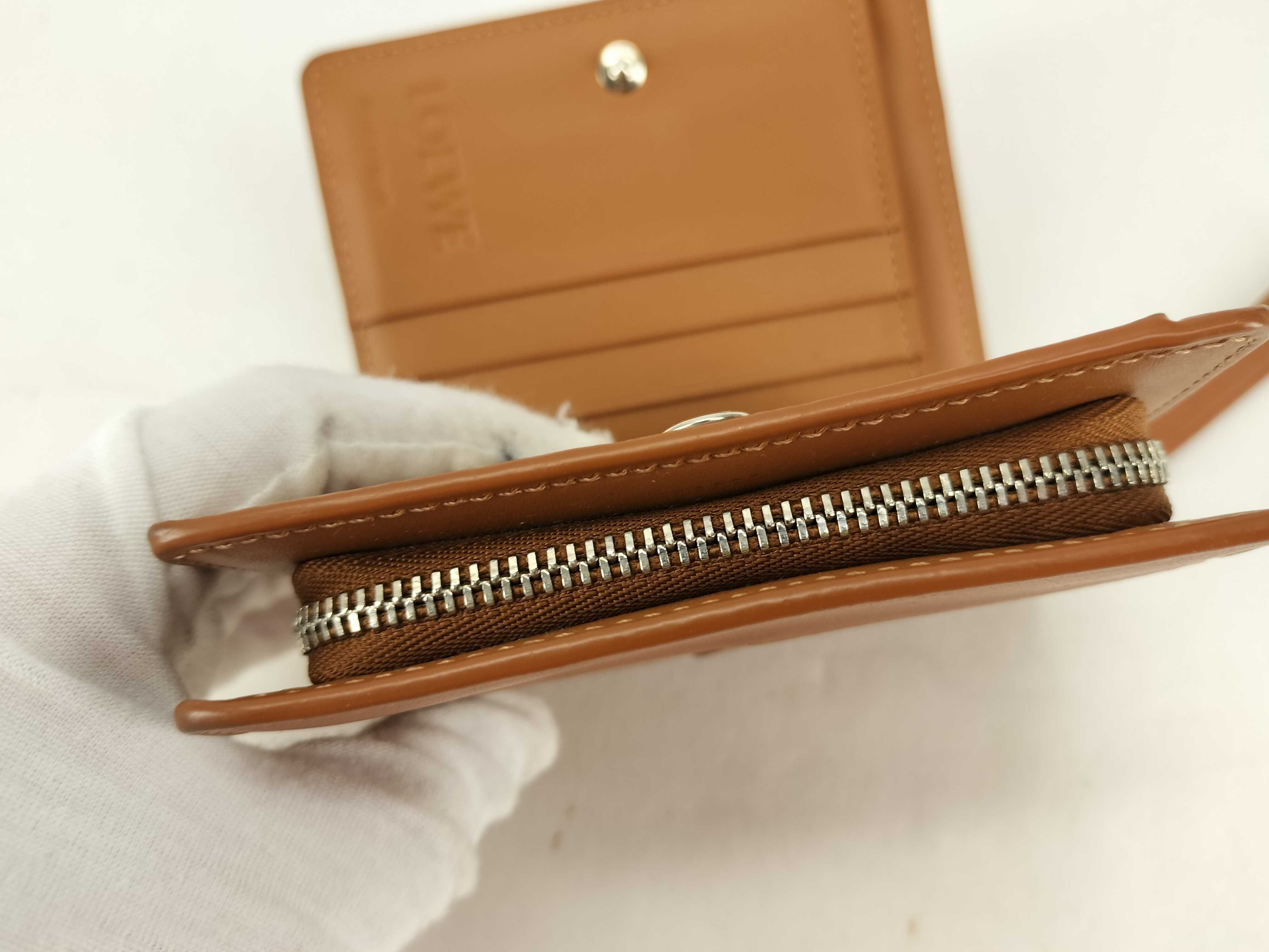 Puzzle Compact Wallet Brown Billfold — view 9