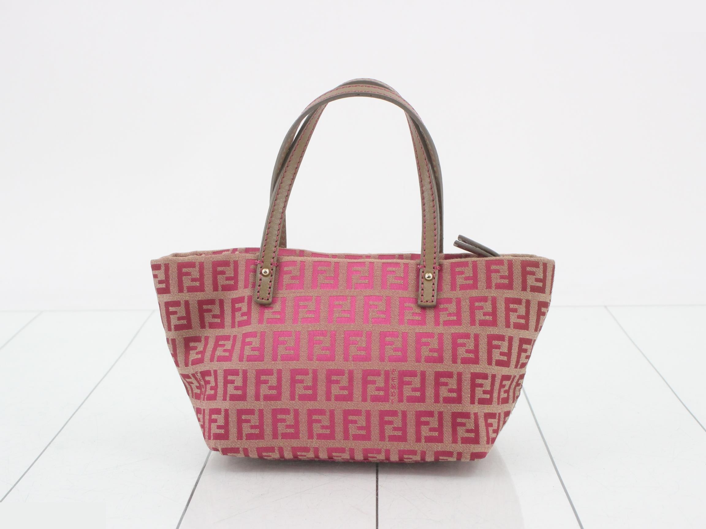 Zucchino (Bag) - Handbag with Charm - Pink — view 2