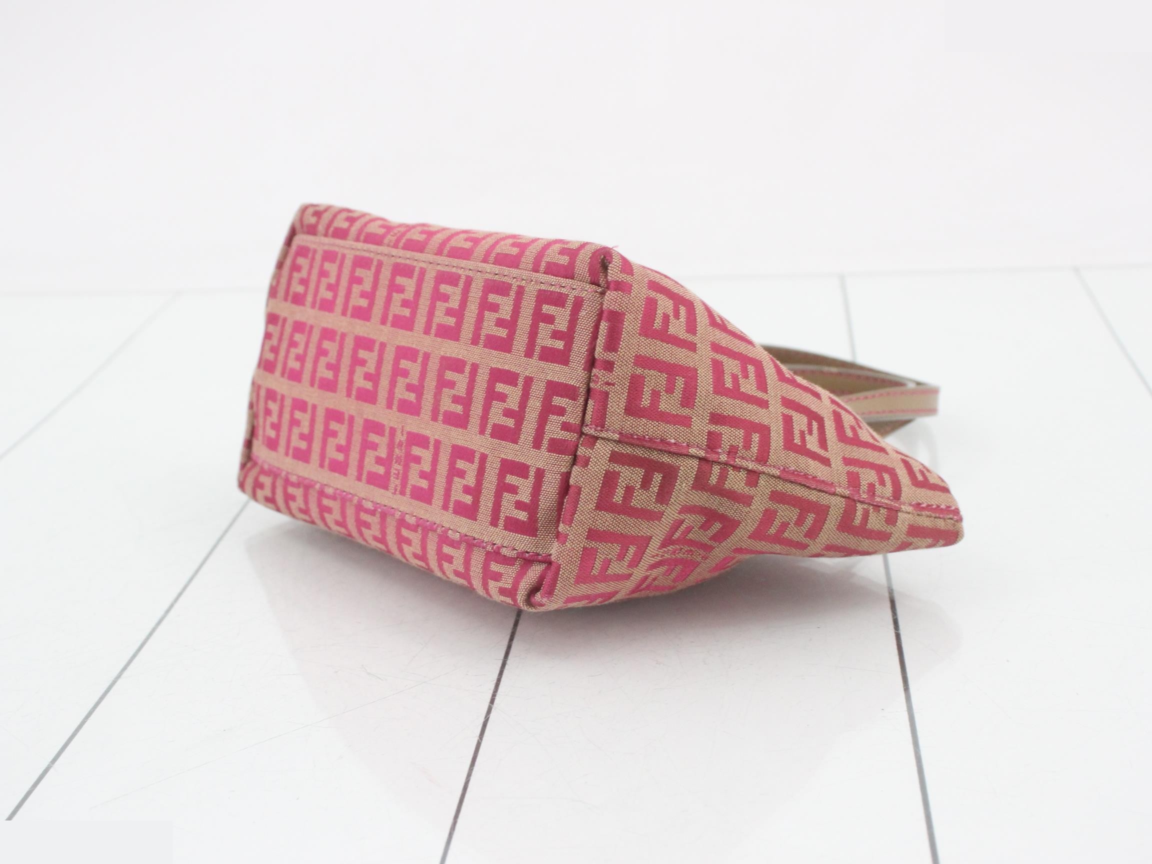 Zucchino (Bag) - Handbag with Charm - Pink — view 6