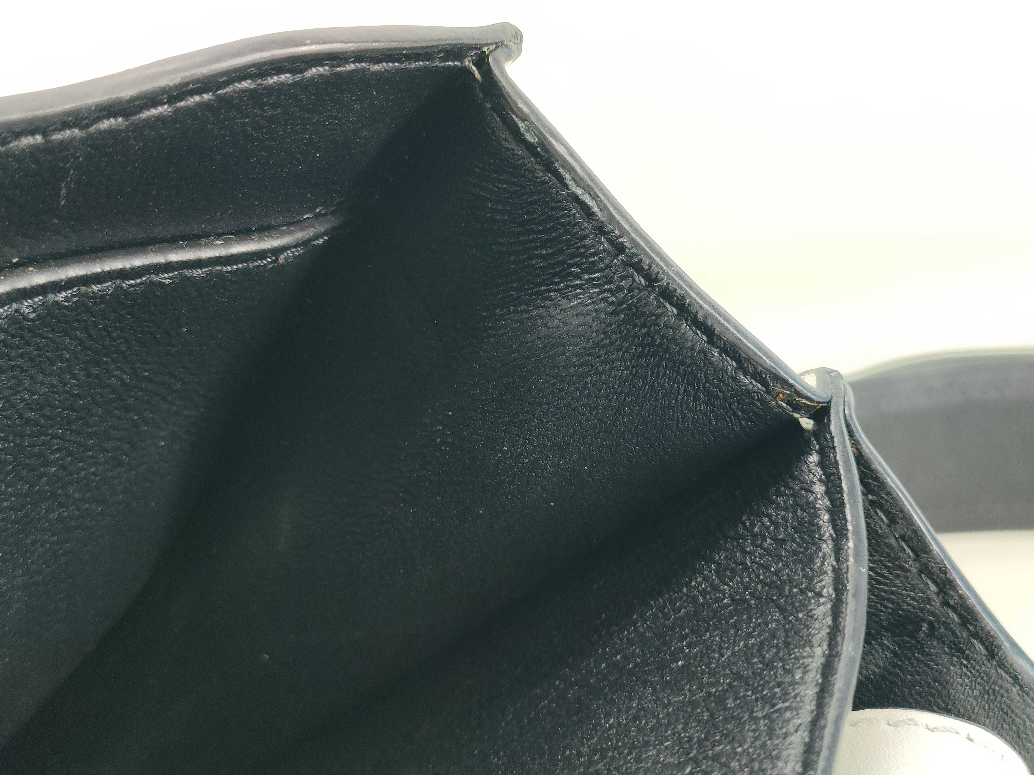 FR- Saffiano Leather Shoulder bag WHITE x black 1BD045 (Usures griffures Shoulder bag) — view 11