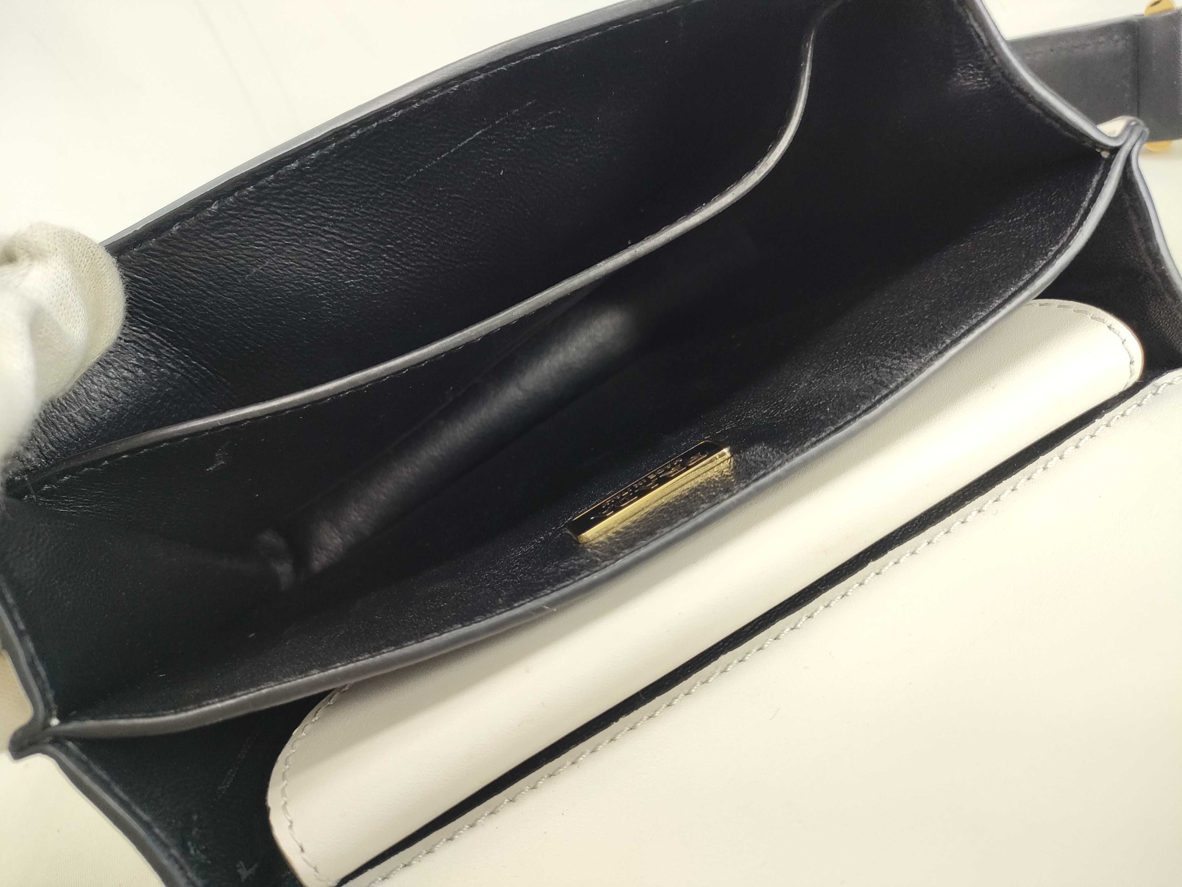 FR- Saffiano Leather Shoulder bag WHITE x black 1BD045 (Usures griffures Shoulder bag) — view 9