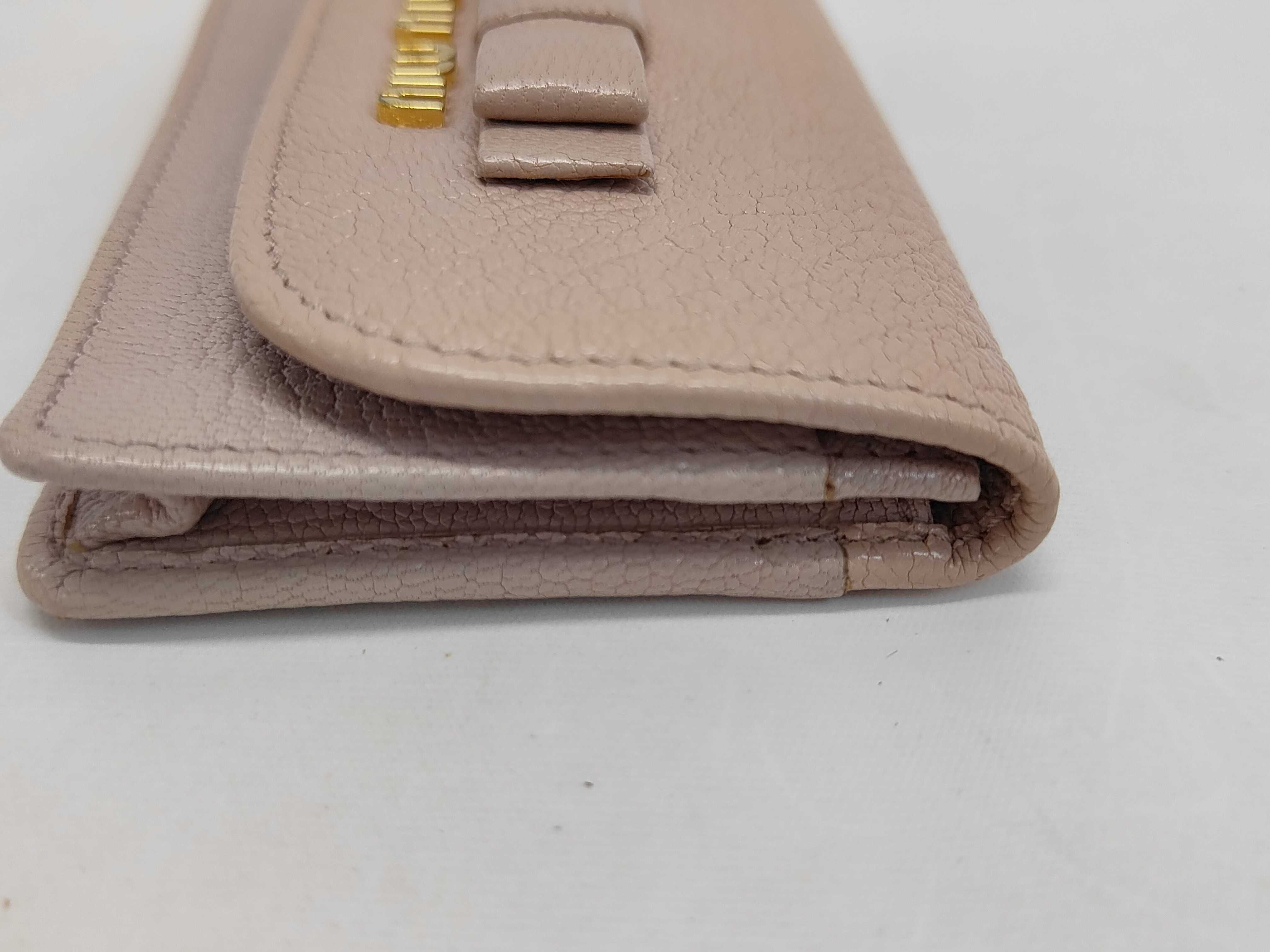 card case — view 5