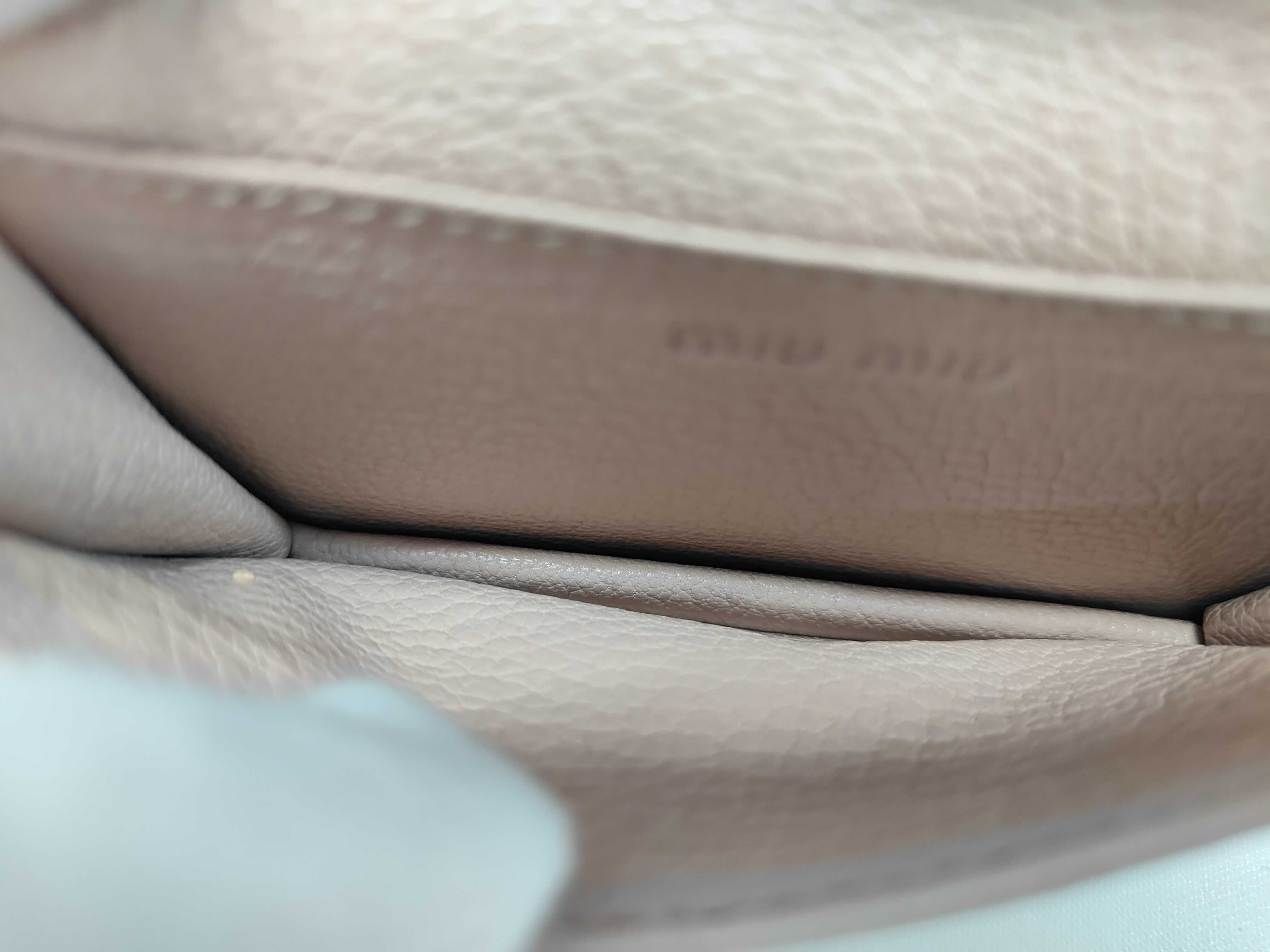 card case — view 7