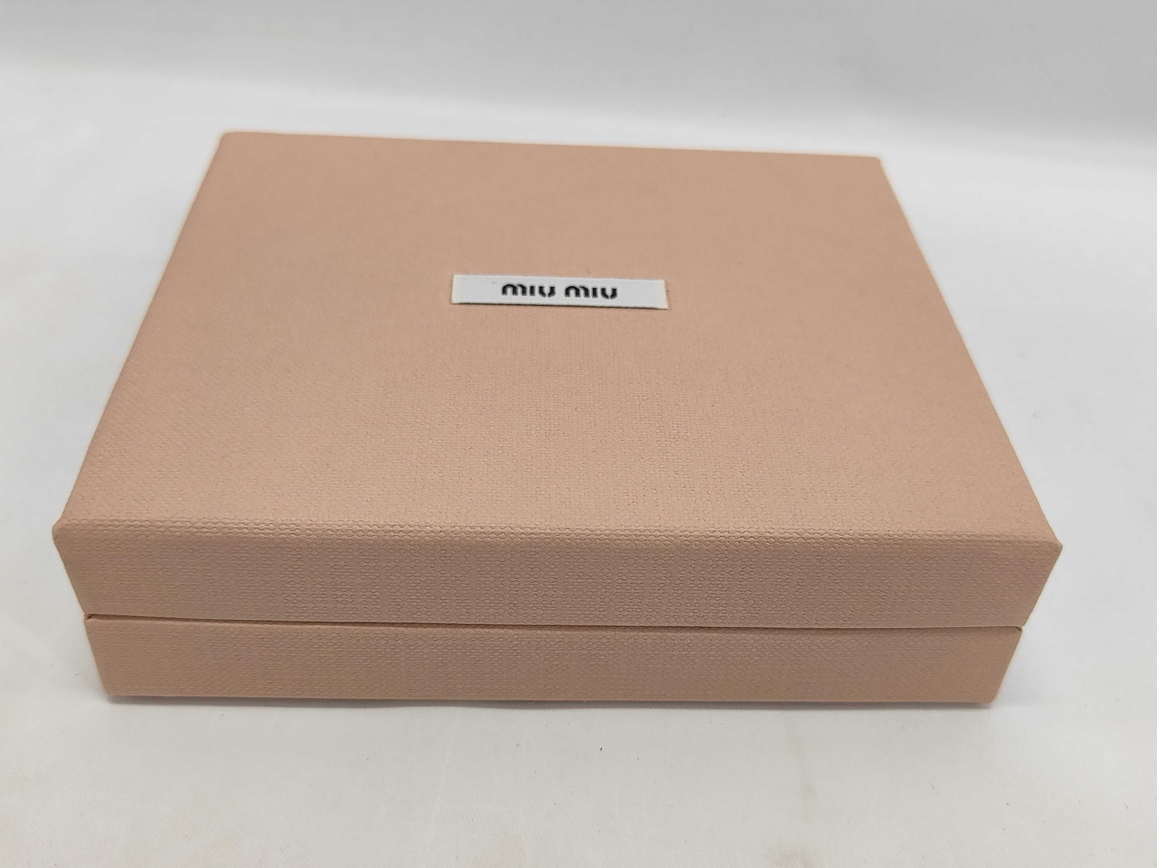 card case — view 8